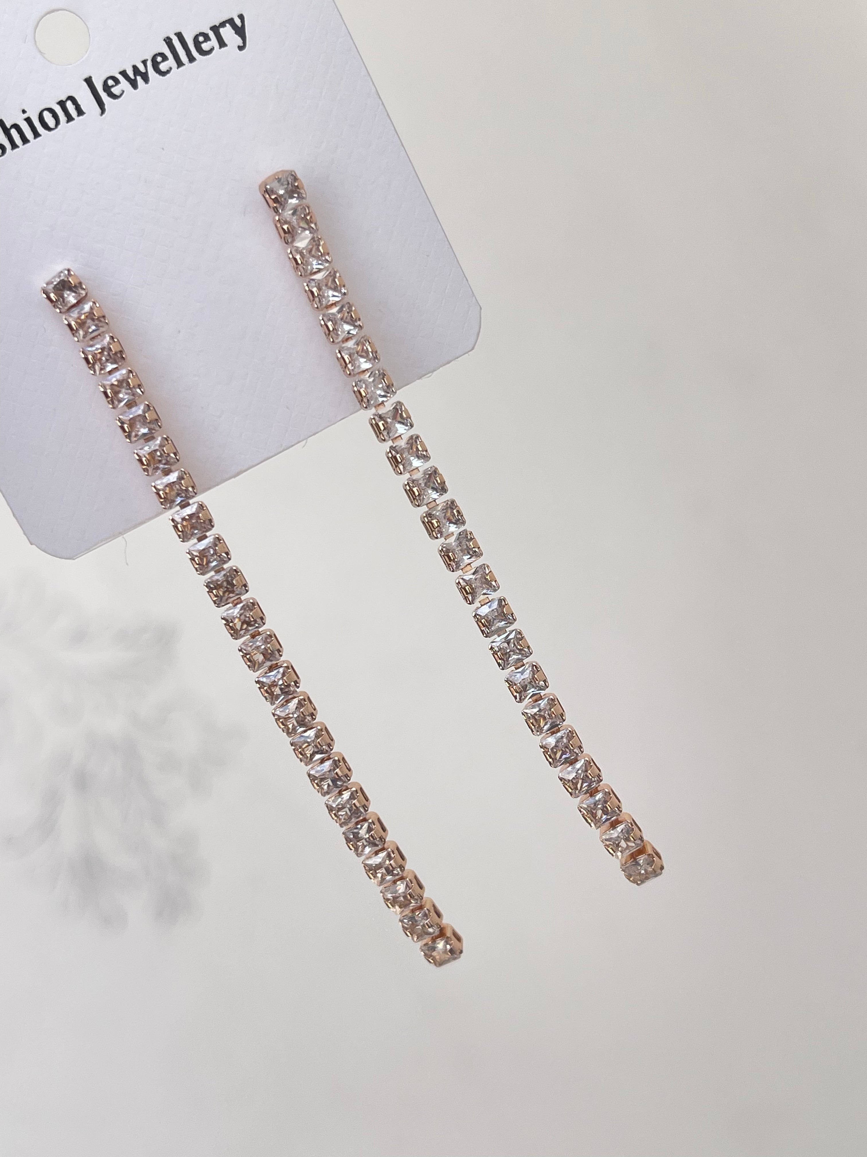 Square stone tassels