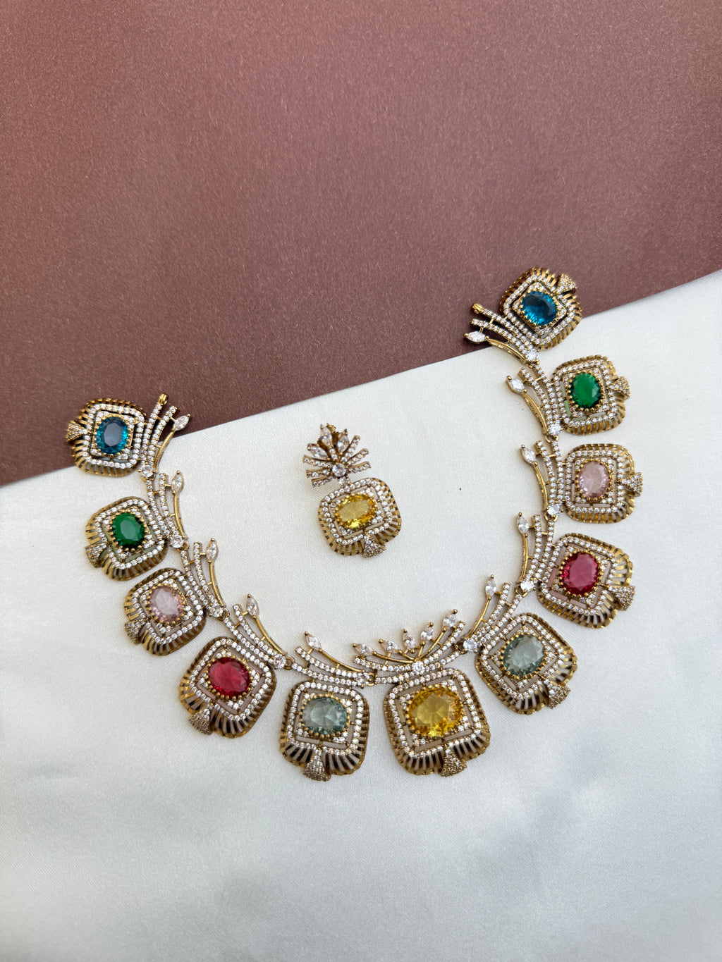 Ns367 navarathan Neckset