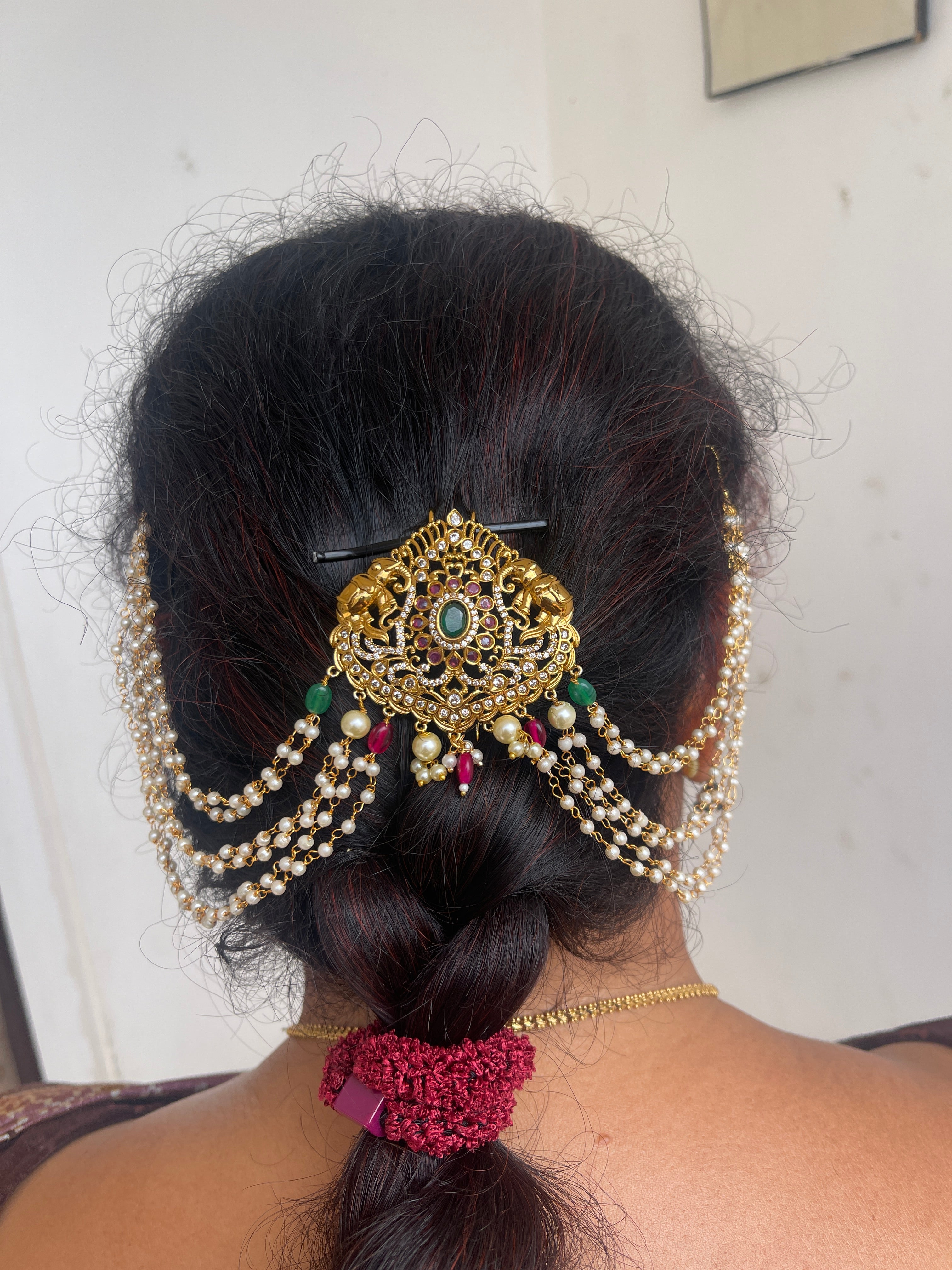 Jada billa with side pearl hooks