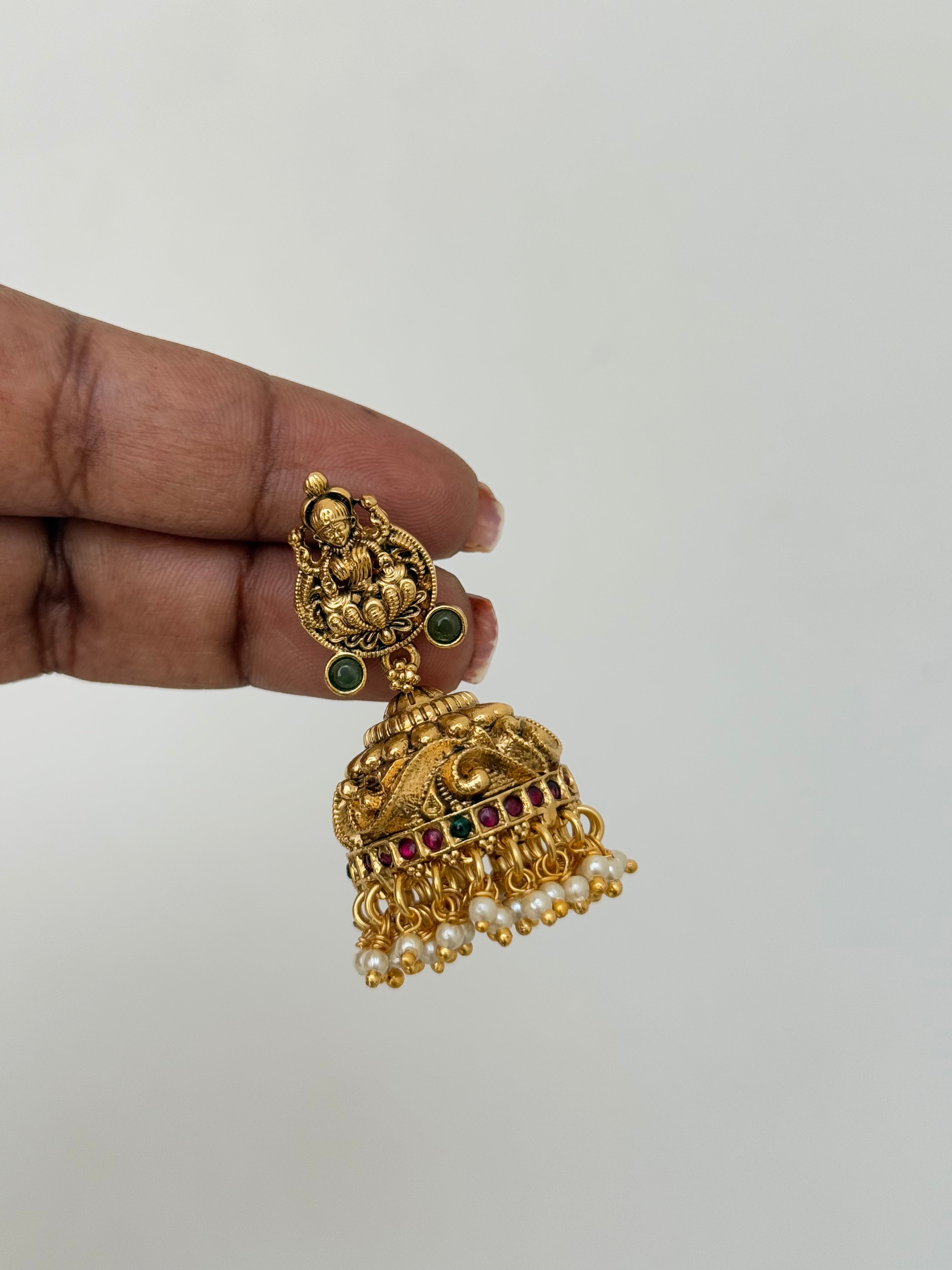 Er2055 lakshmi devi jhumkas