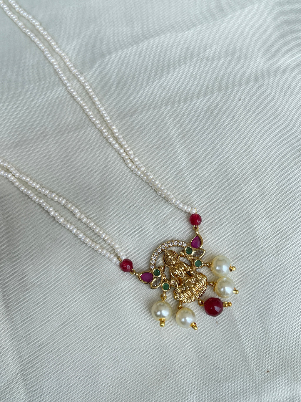 2 lines sugar pearl Lakshmi Devi pendant in ruby and green pc001