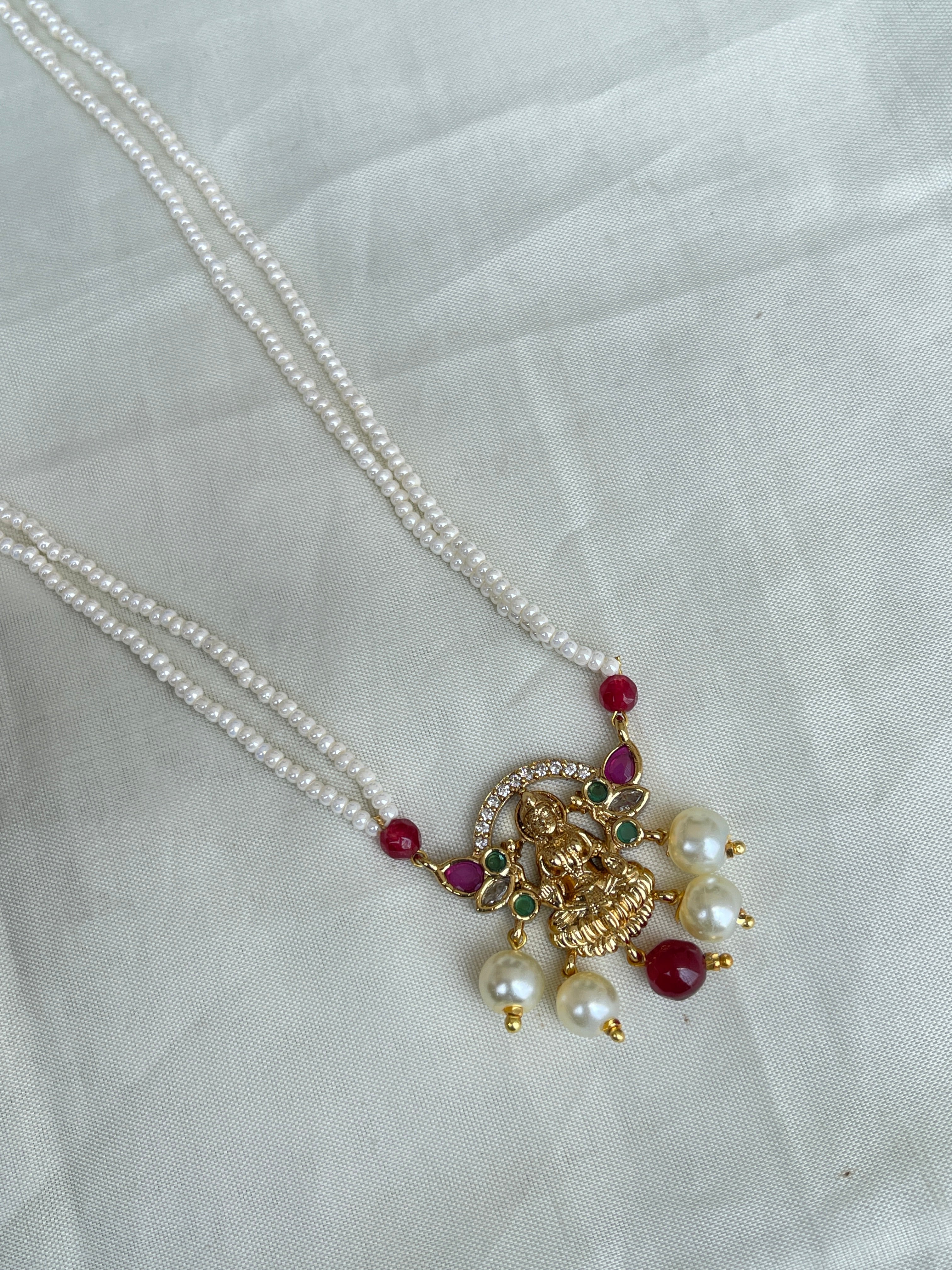 2 lines sugar pearl Lakshmi Devi pendant in ruby and green pc001