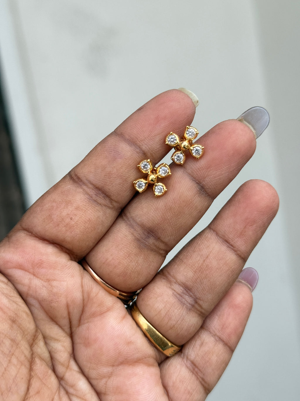 Ph270 4 petals panchaloham backscrew studs