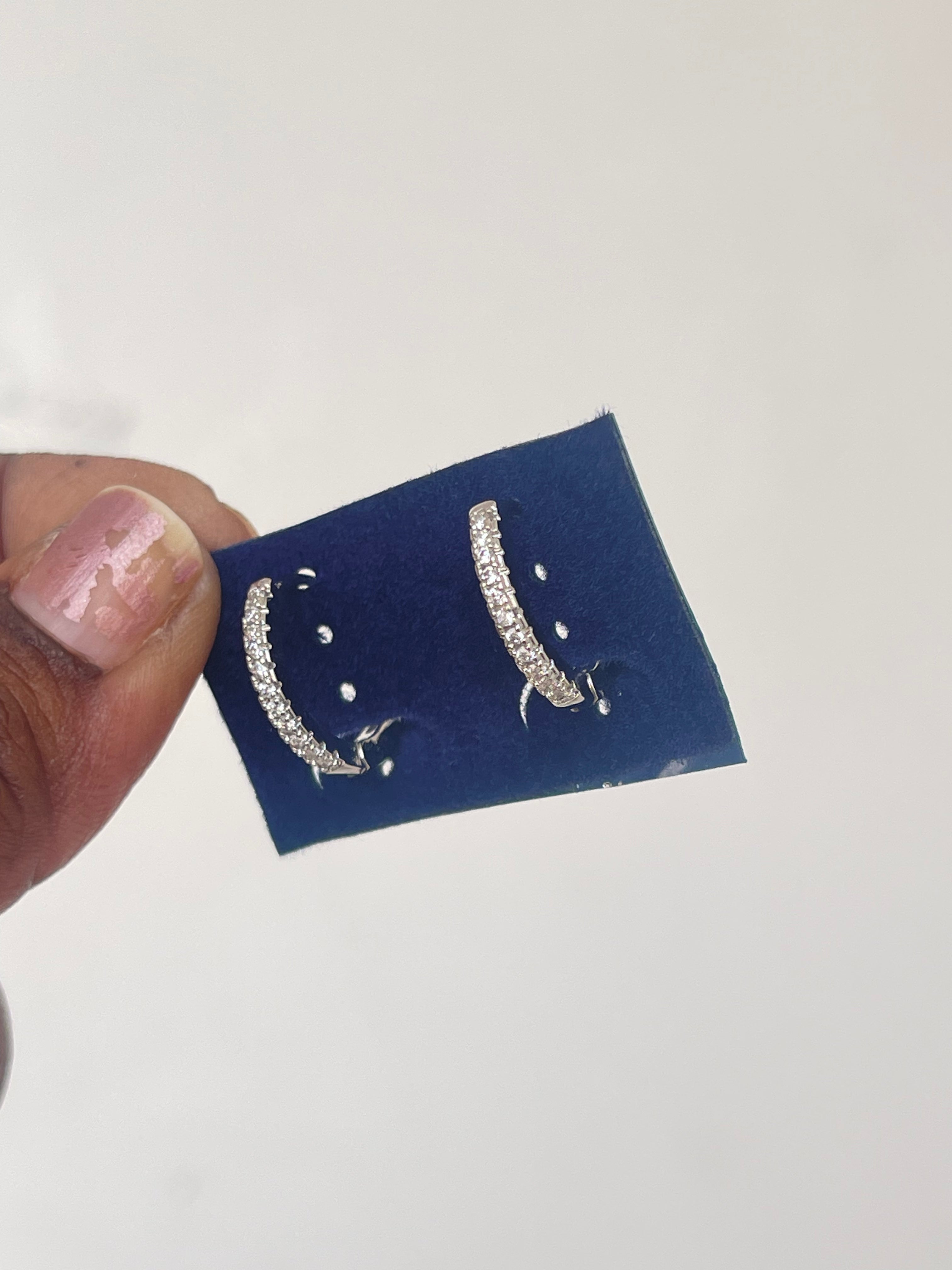 Silver locksystem studs