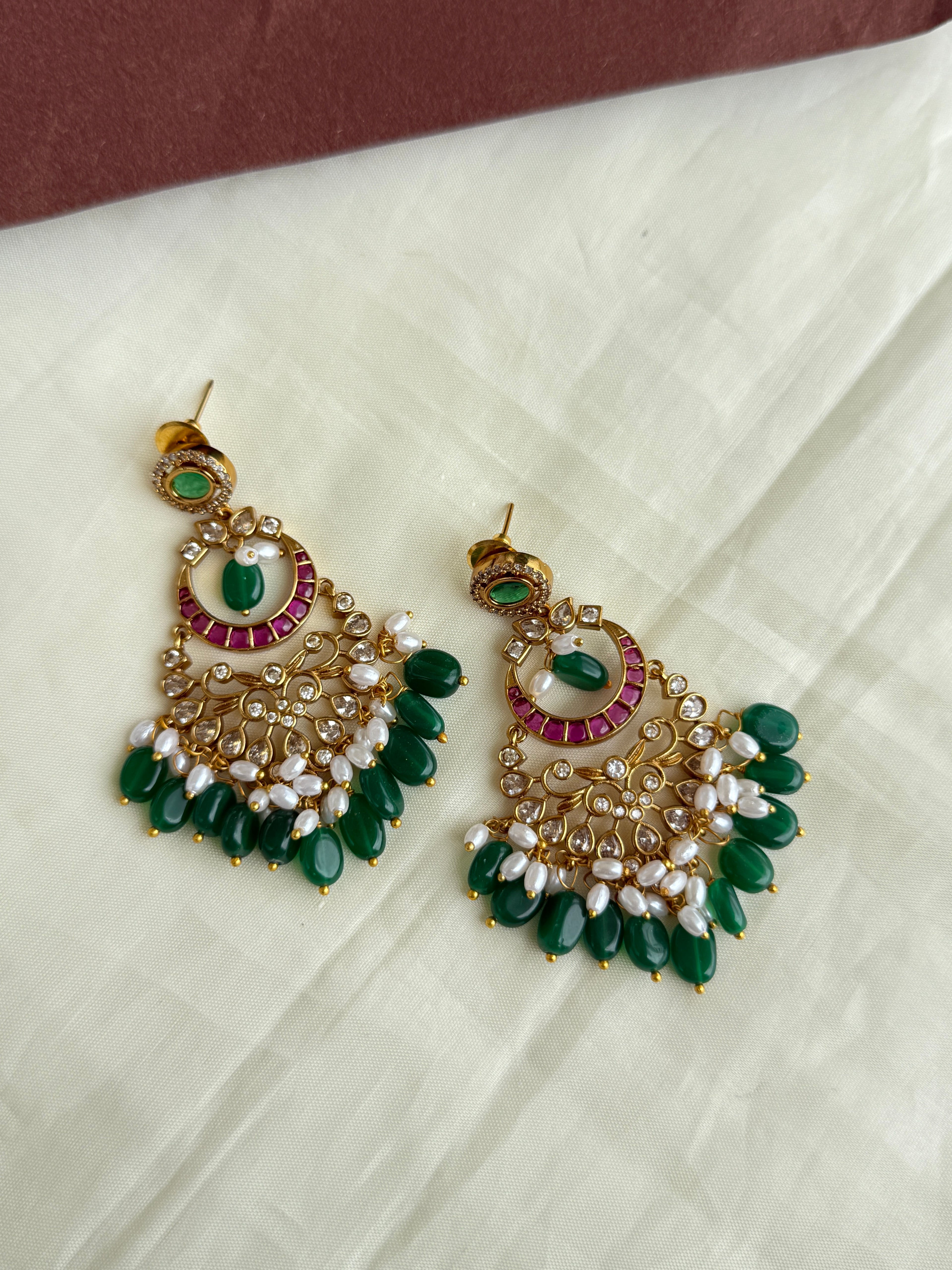 Er60 kemp uncut Kundan light weight chandbali earrings