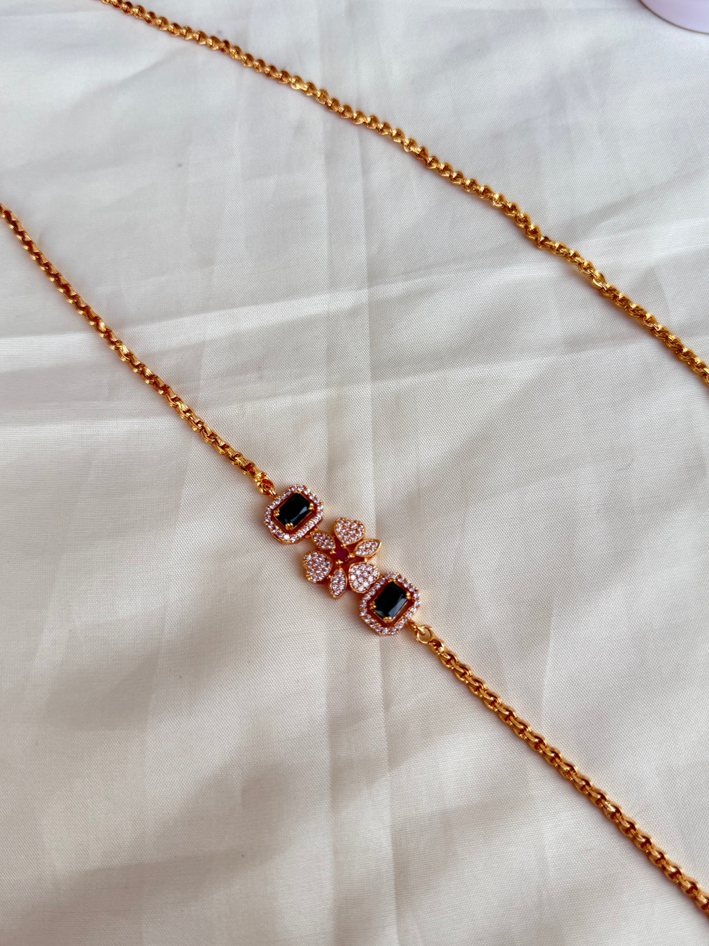 Mangalsutra side pendant chain