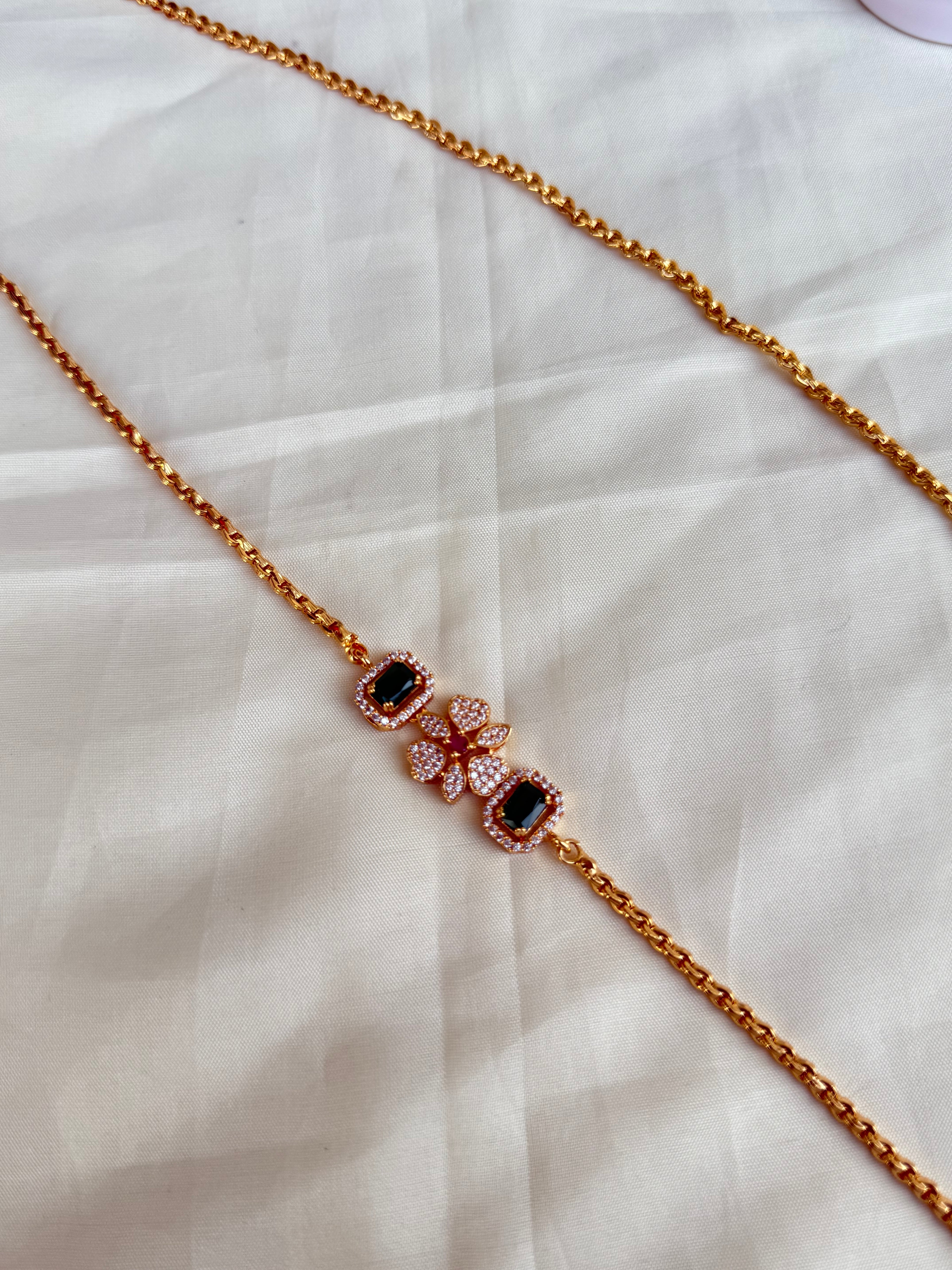 Mangalsutra side pendant chain