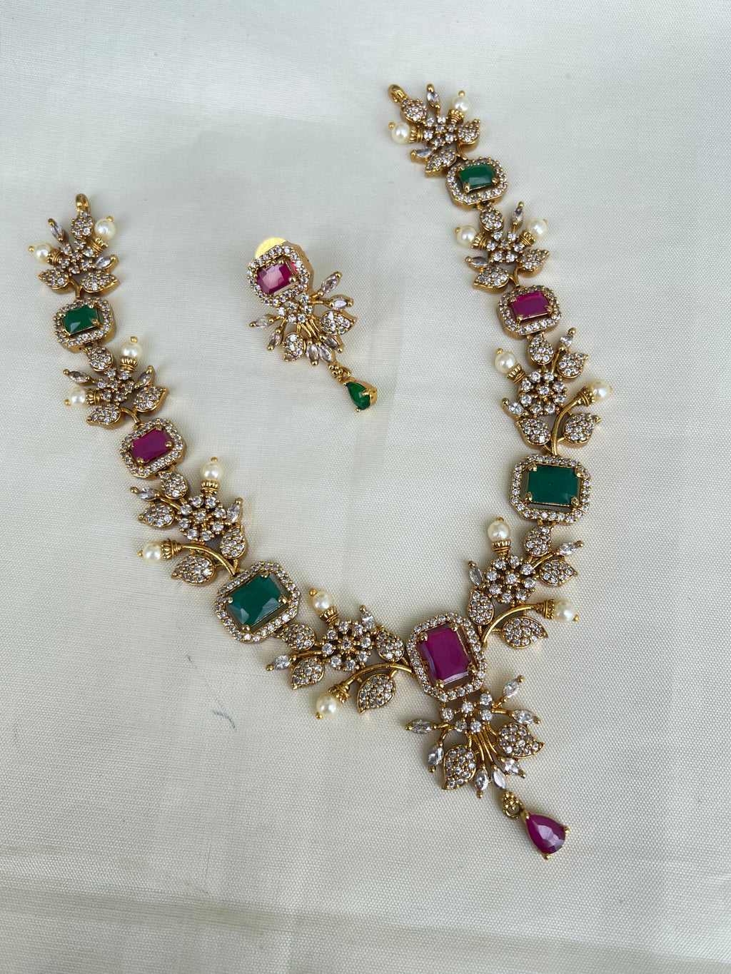 Cz multi neckset