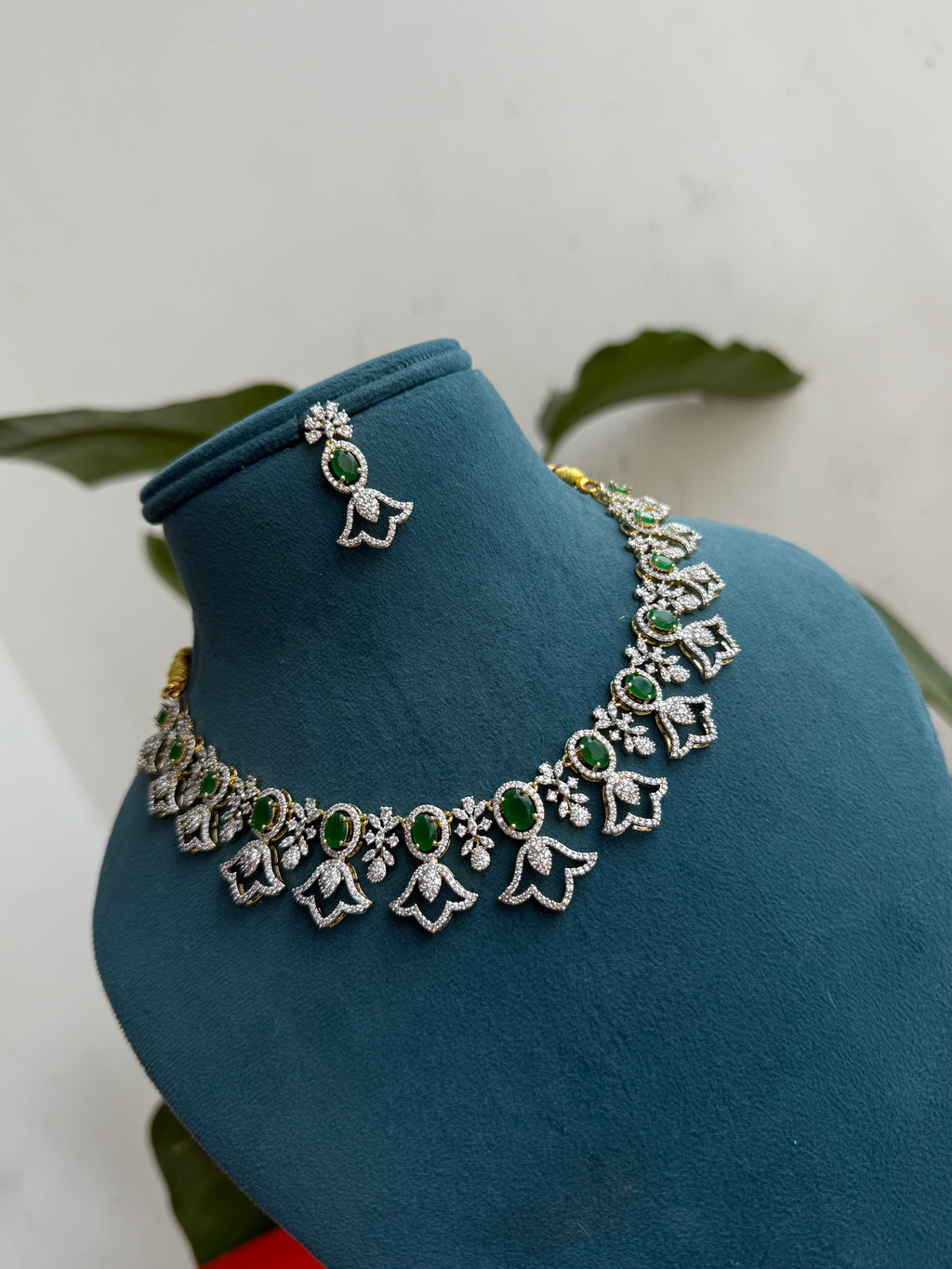Ns523 Diamond replica neckset