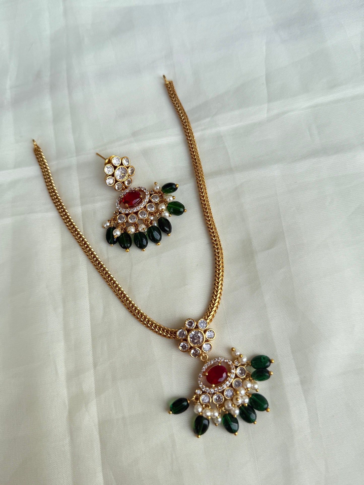 Ns218 naan Neckset with uncut Kundan stones