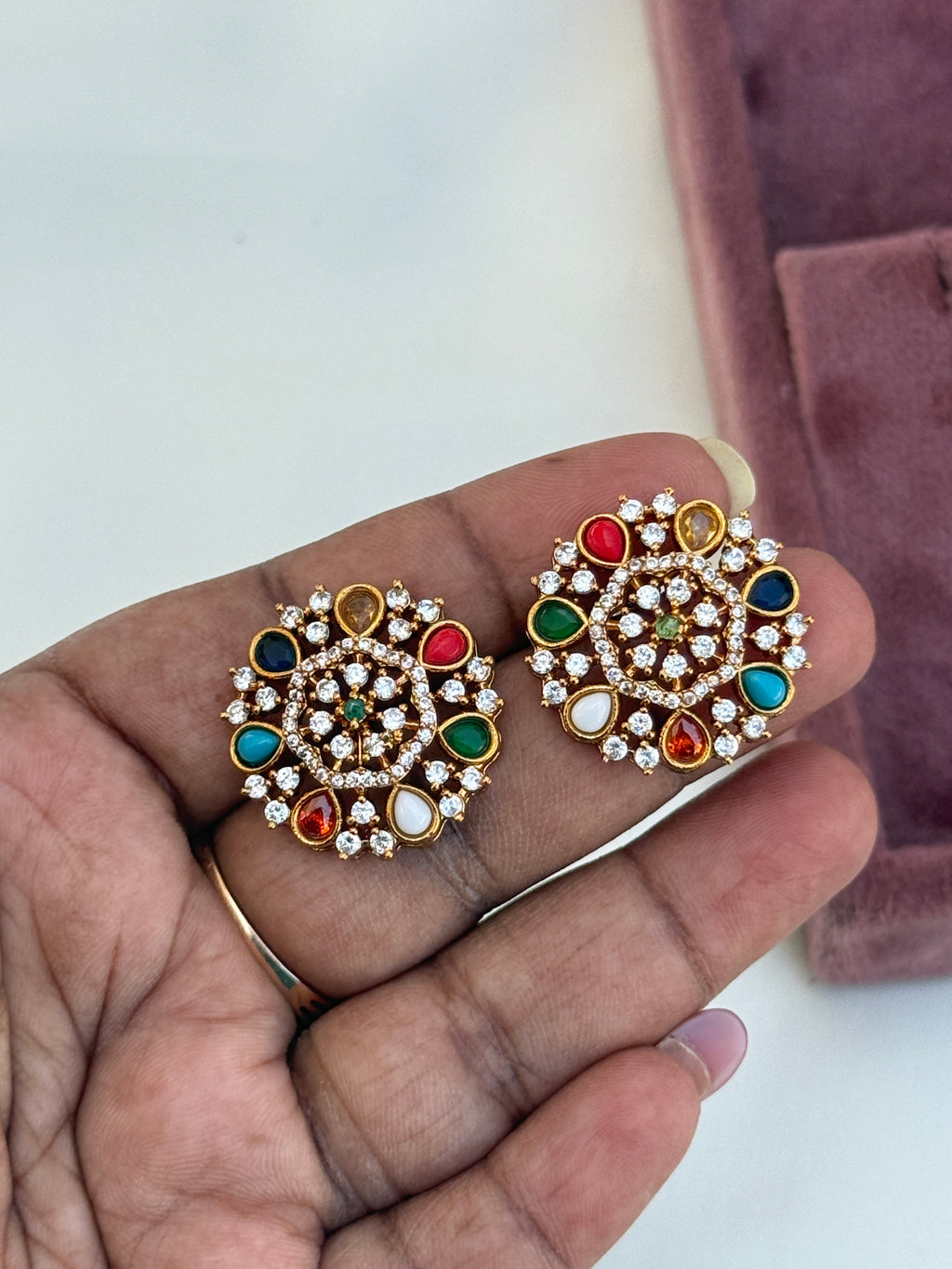 St034 navarathan studs