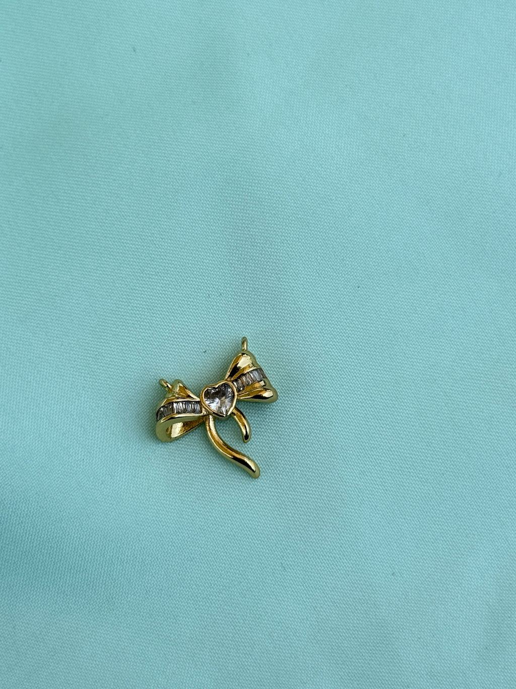 Al01 anti tarnish bow heart charm ( pendent)