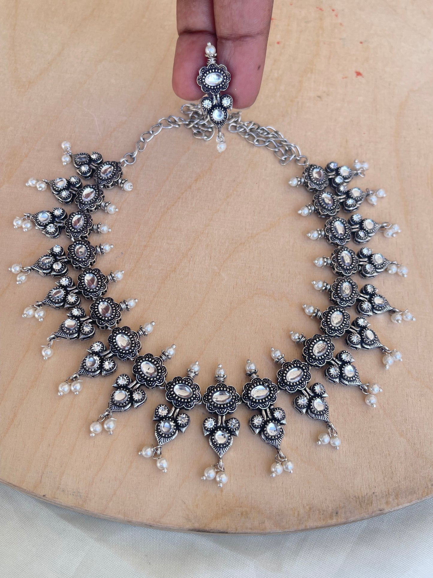 Oxidised pearl neckset with earrings