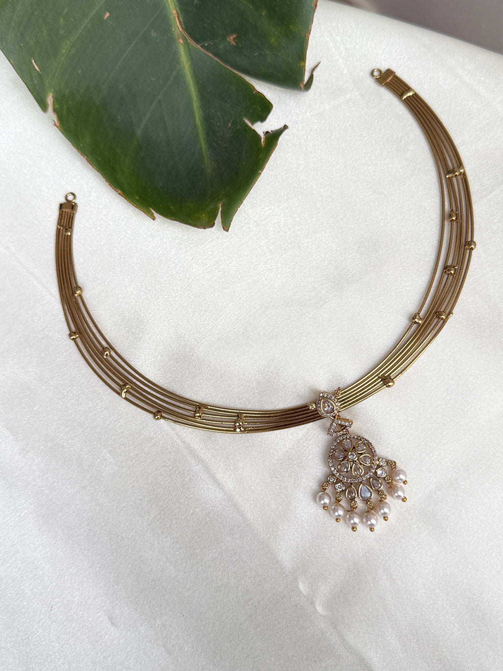 Kt008 Italian kante with Pearl pendant