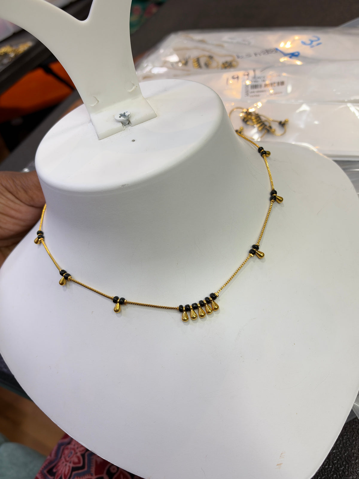 Bb459 18 inches single line blackbeads