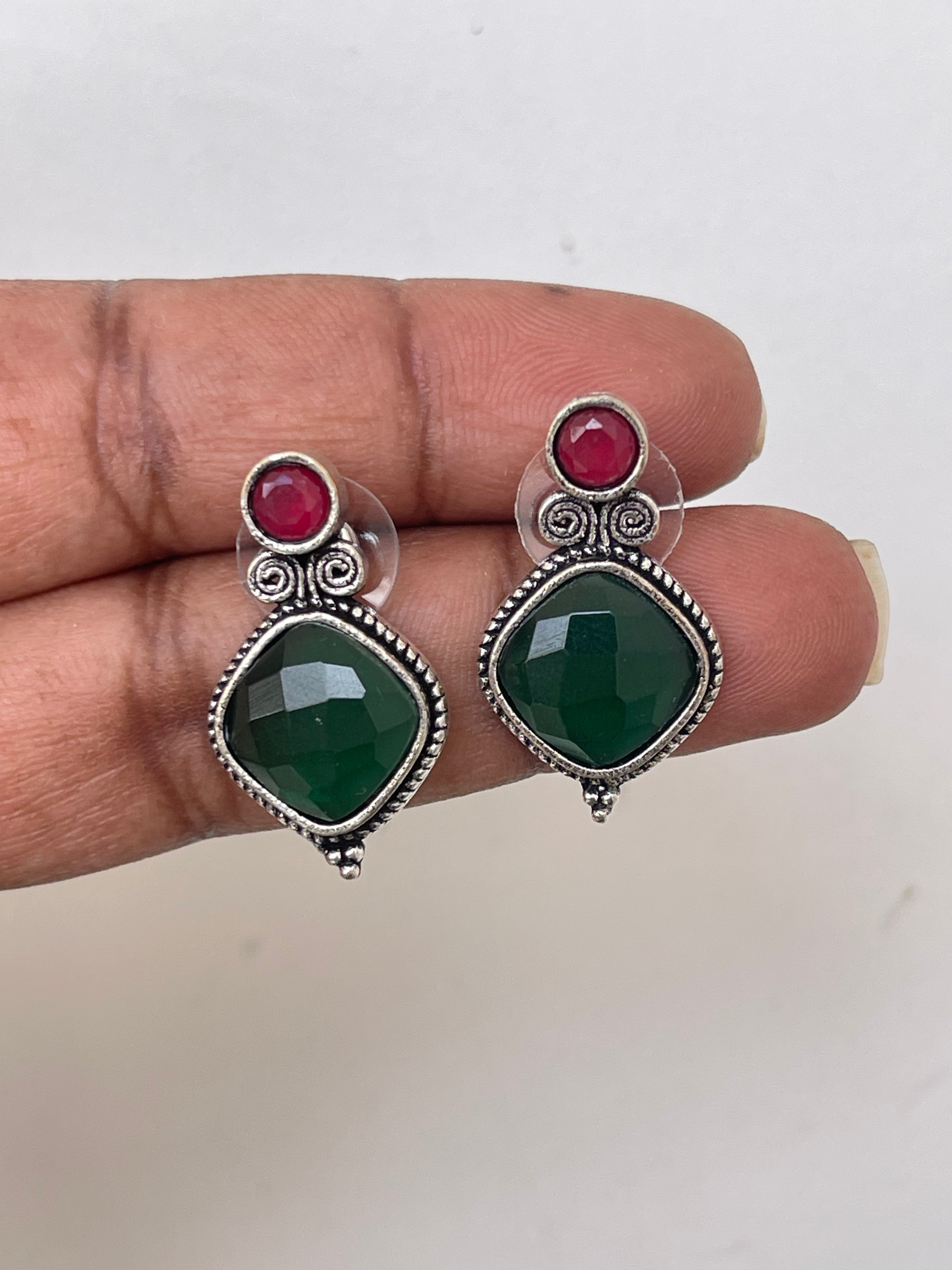 Oxy Oxidised stud's