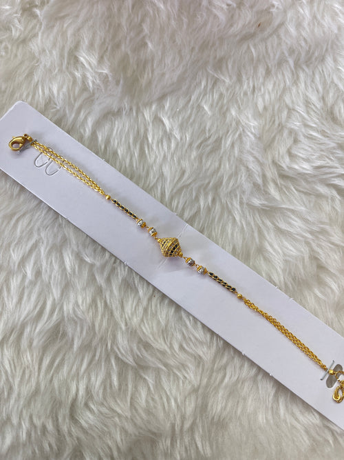 Br1606 Black Beads bracelet with gold ball BR509