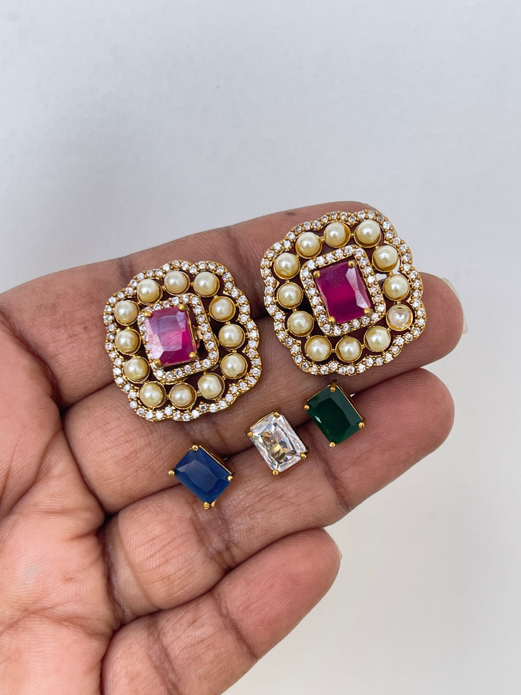 Pearl square changeable studs