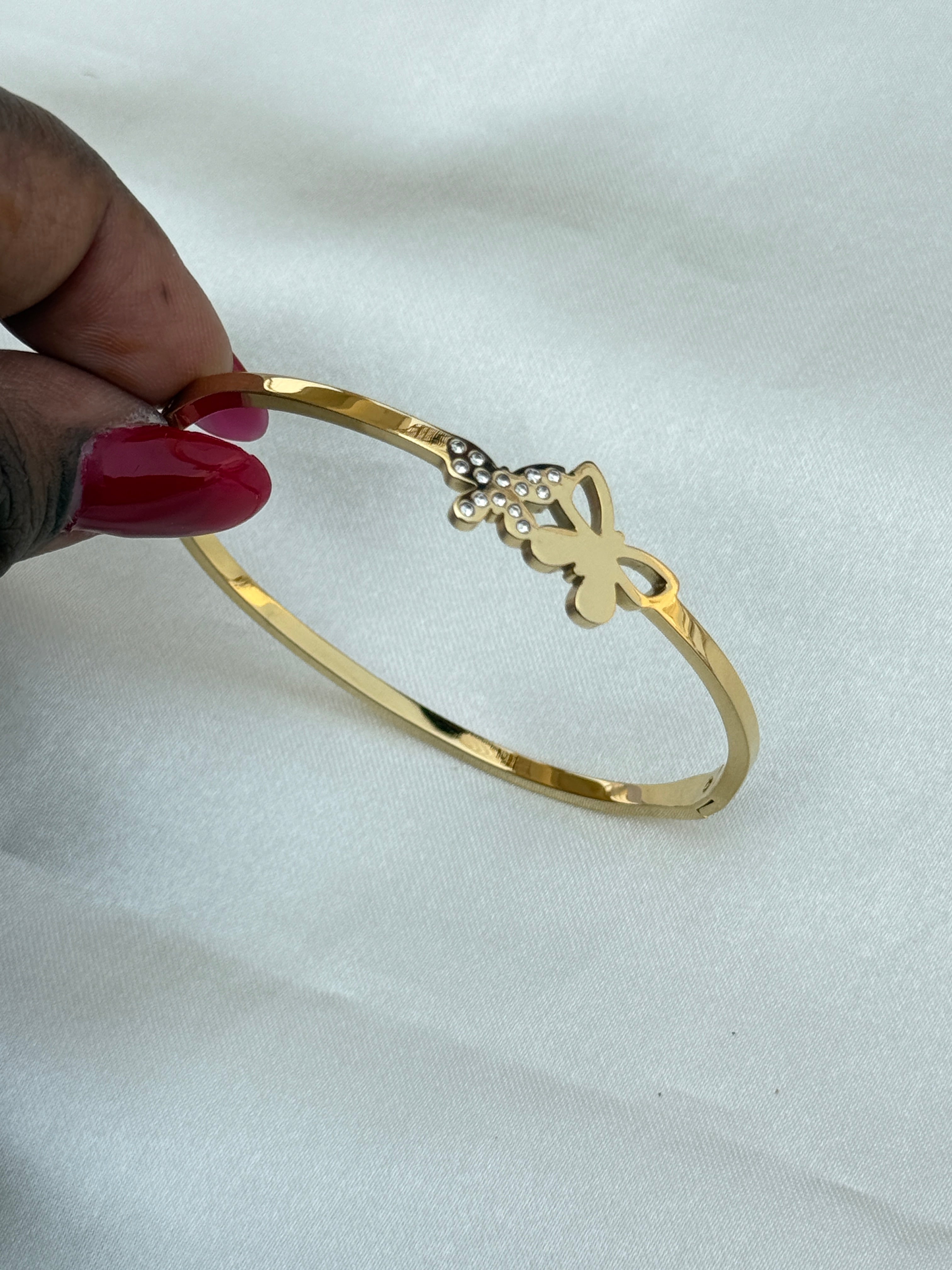 Ab076 anti tarnish double butterfly openable kada bracelet