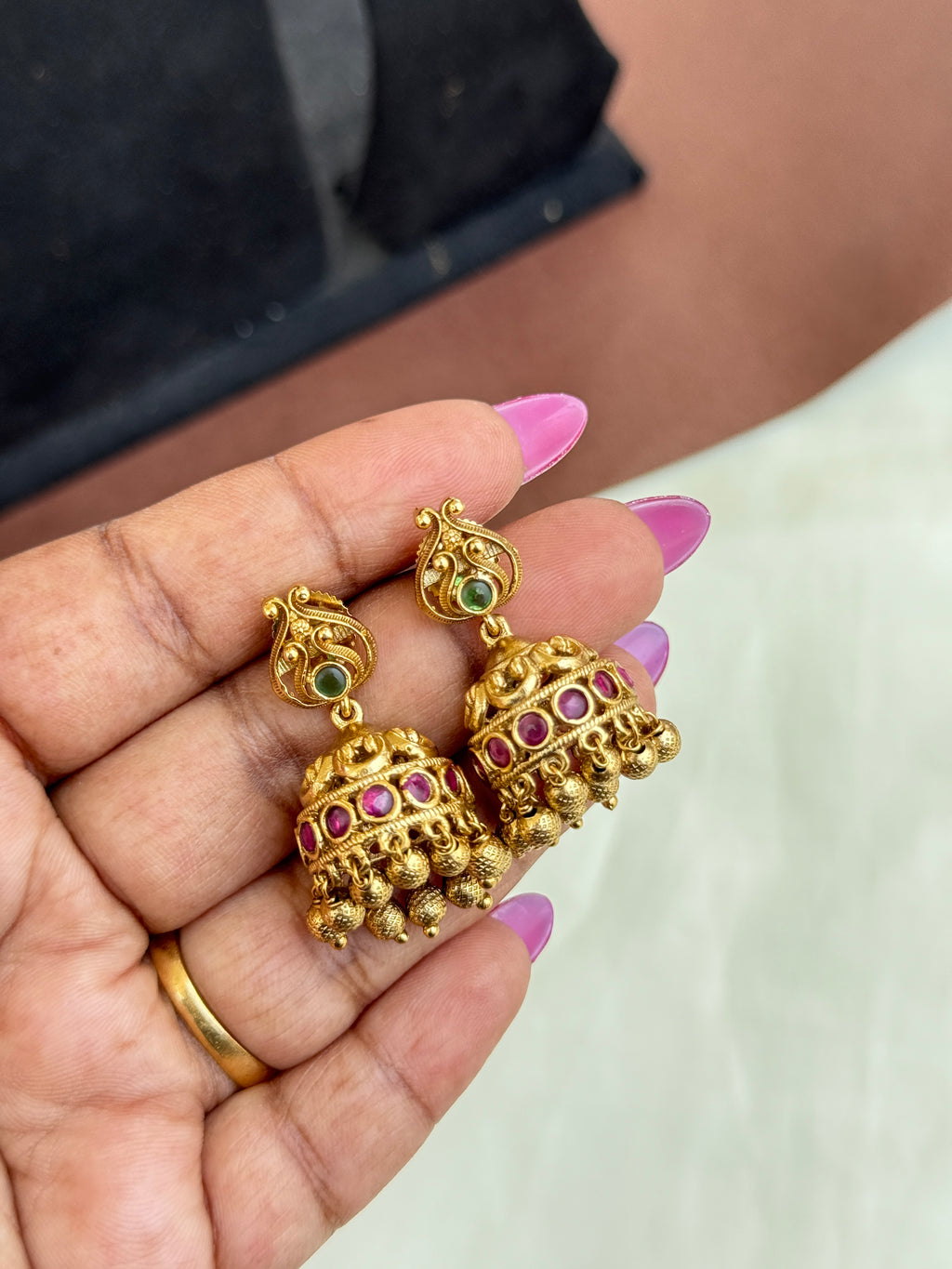 Er55 gold ball Kemp butta earrings