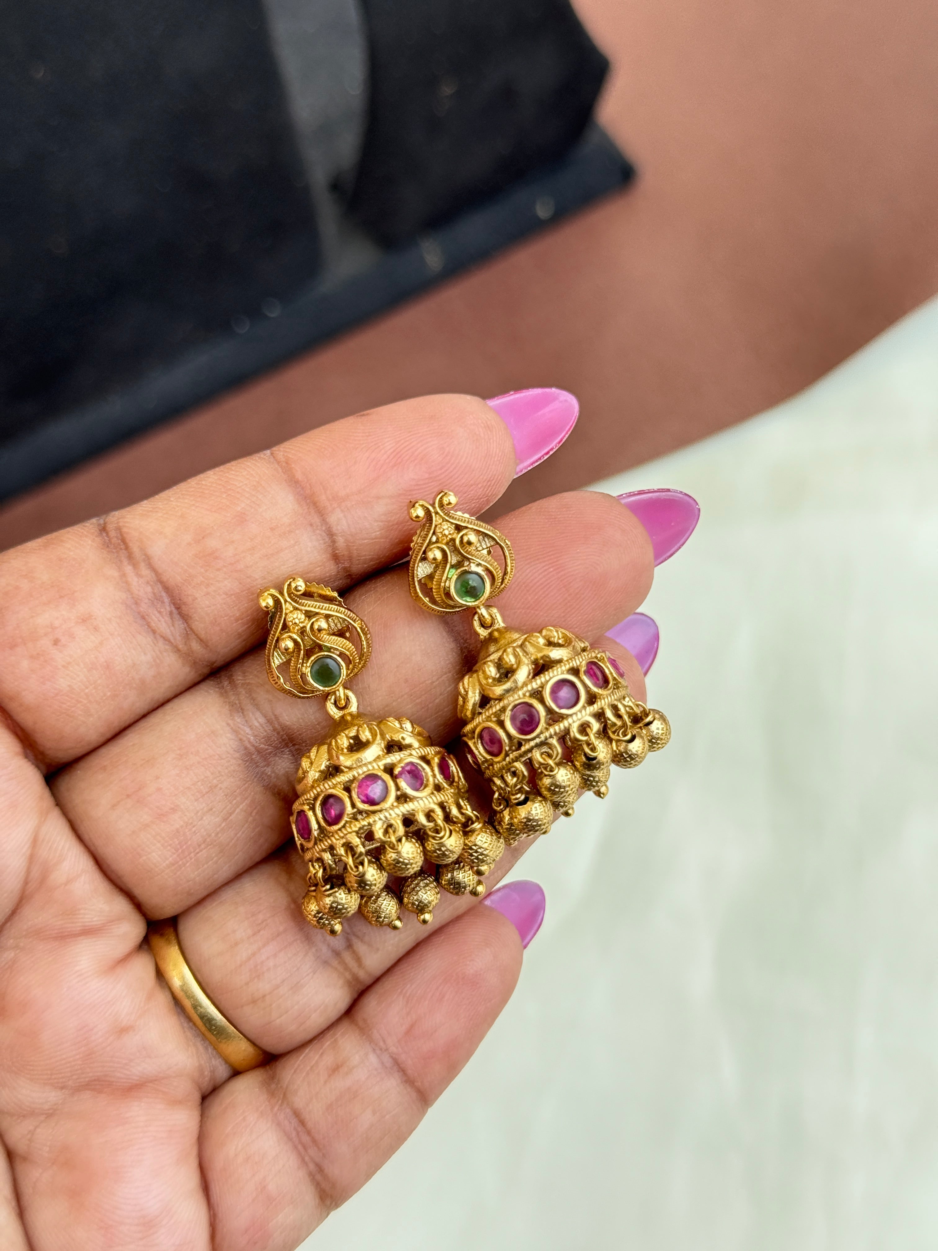 Er55 gold ball Kemp butta earrings