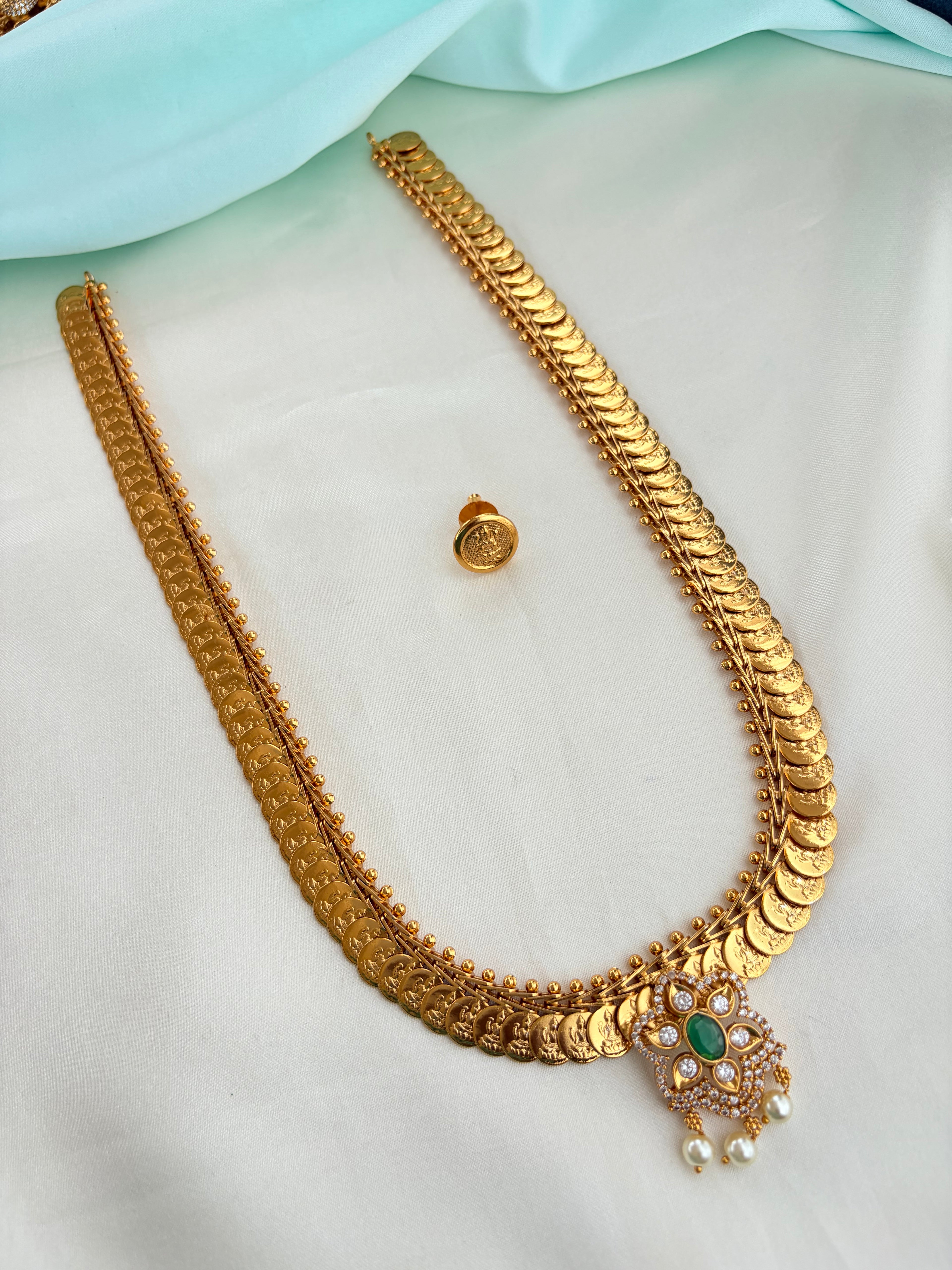 Nakshi Lakshmidevi kasu flower Pendent  long haram with Studs Ns911