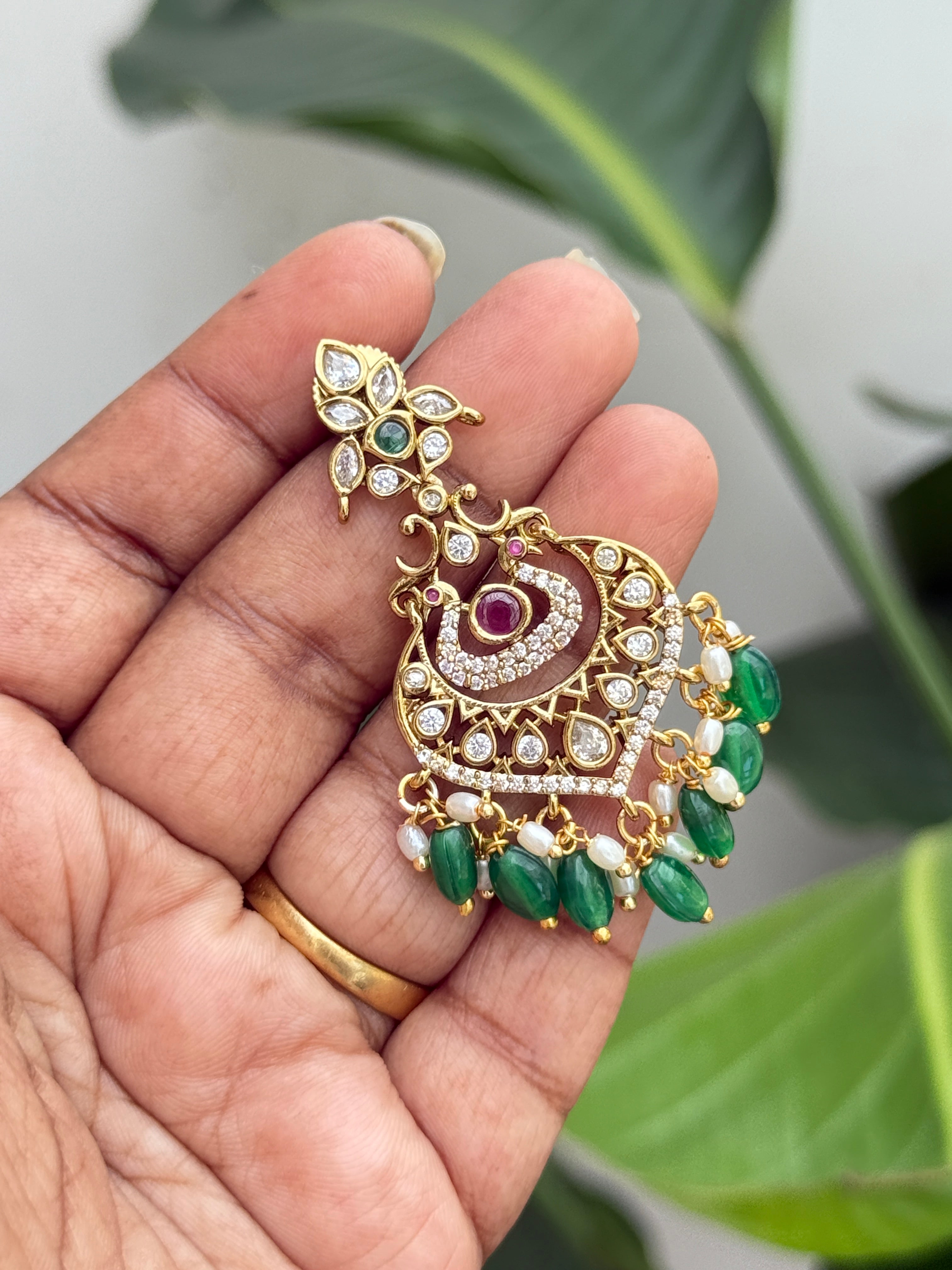 Er91 green beads chandbali earrings