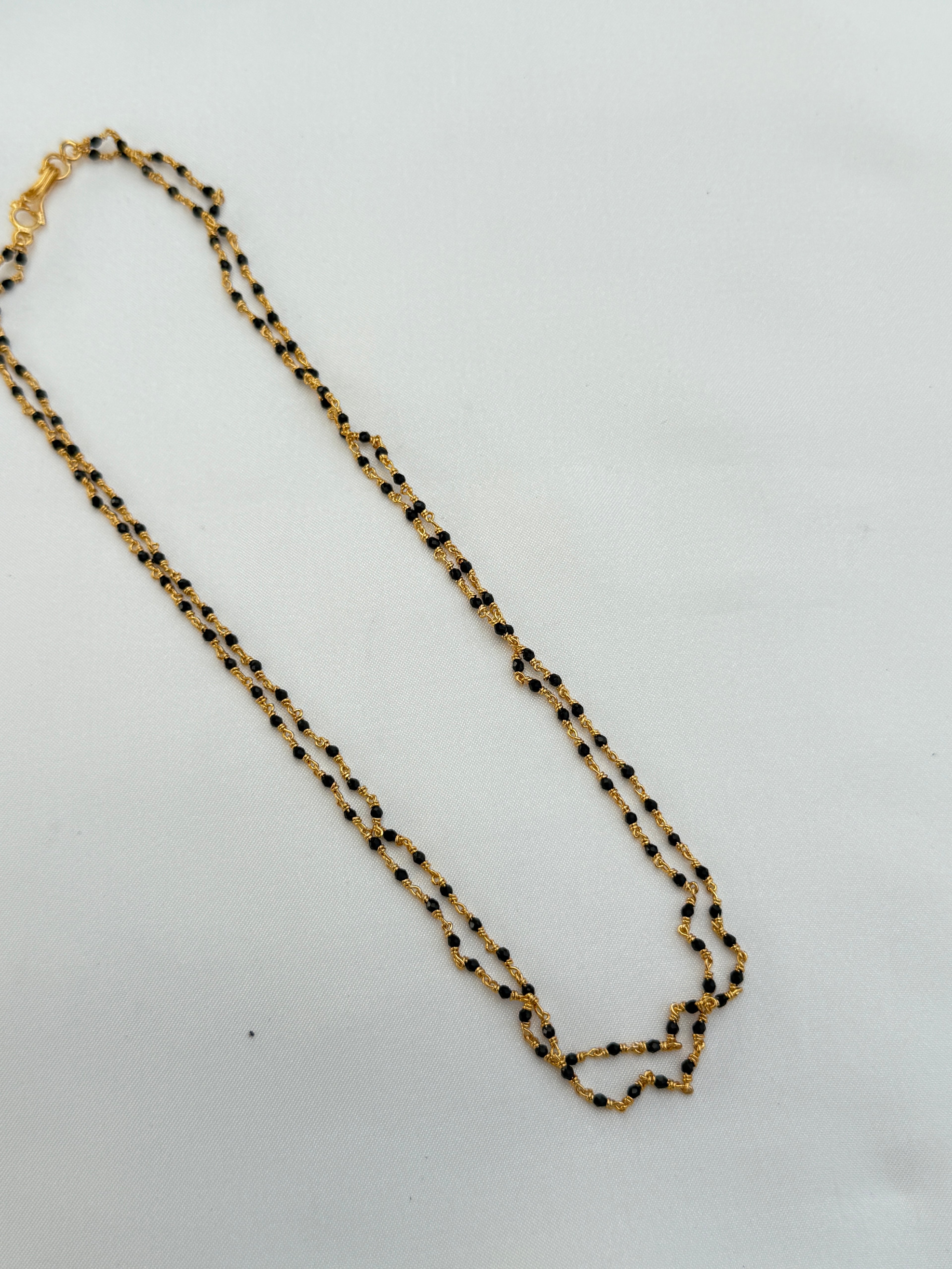 Bb040 2 lines short blackbeads