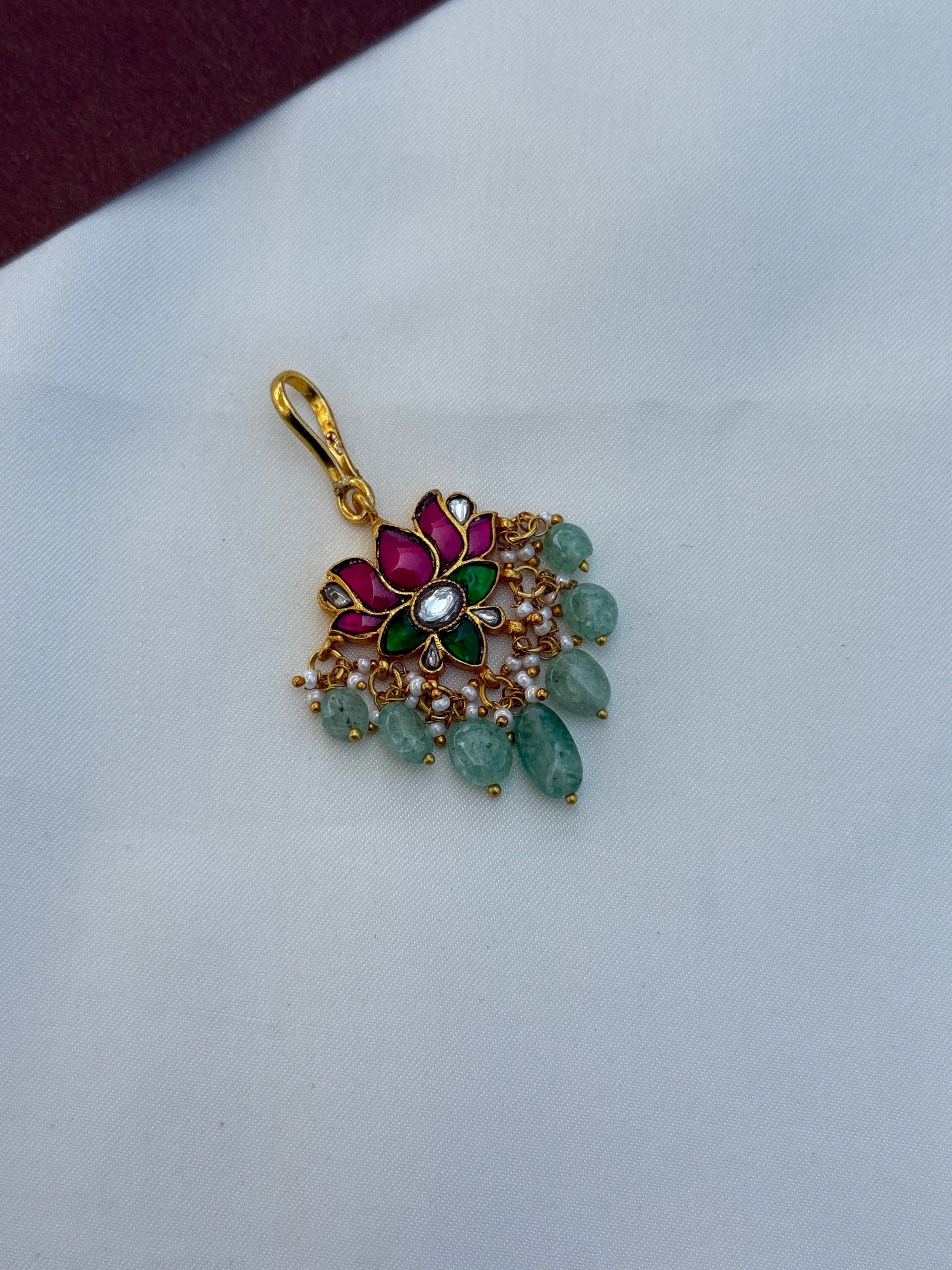 Tk707 jadau kundan lotus tikka