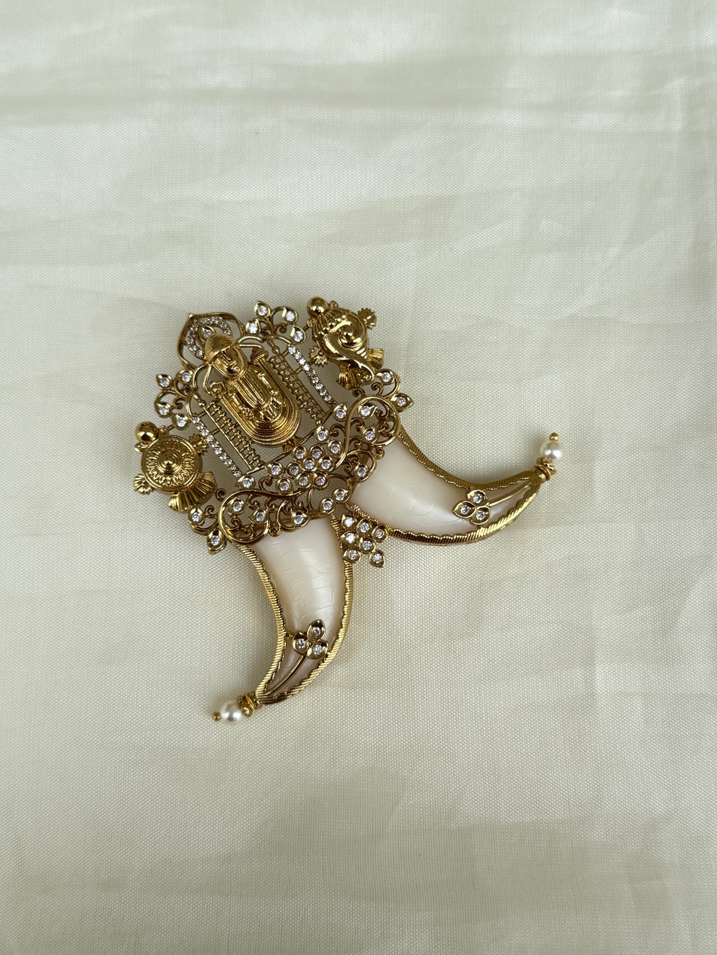 Pg007 lord venkateshwara puligoru pendant