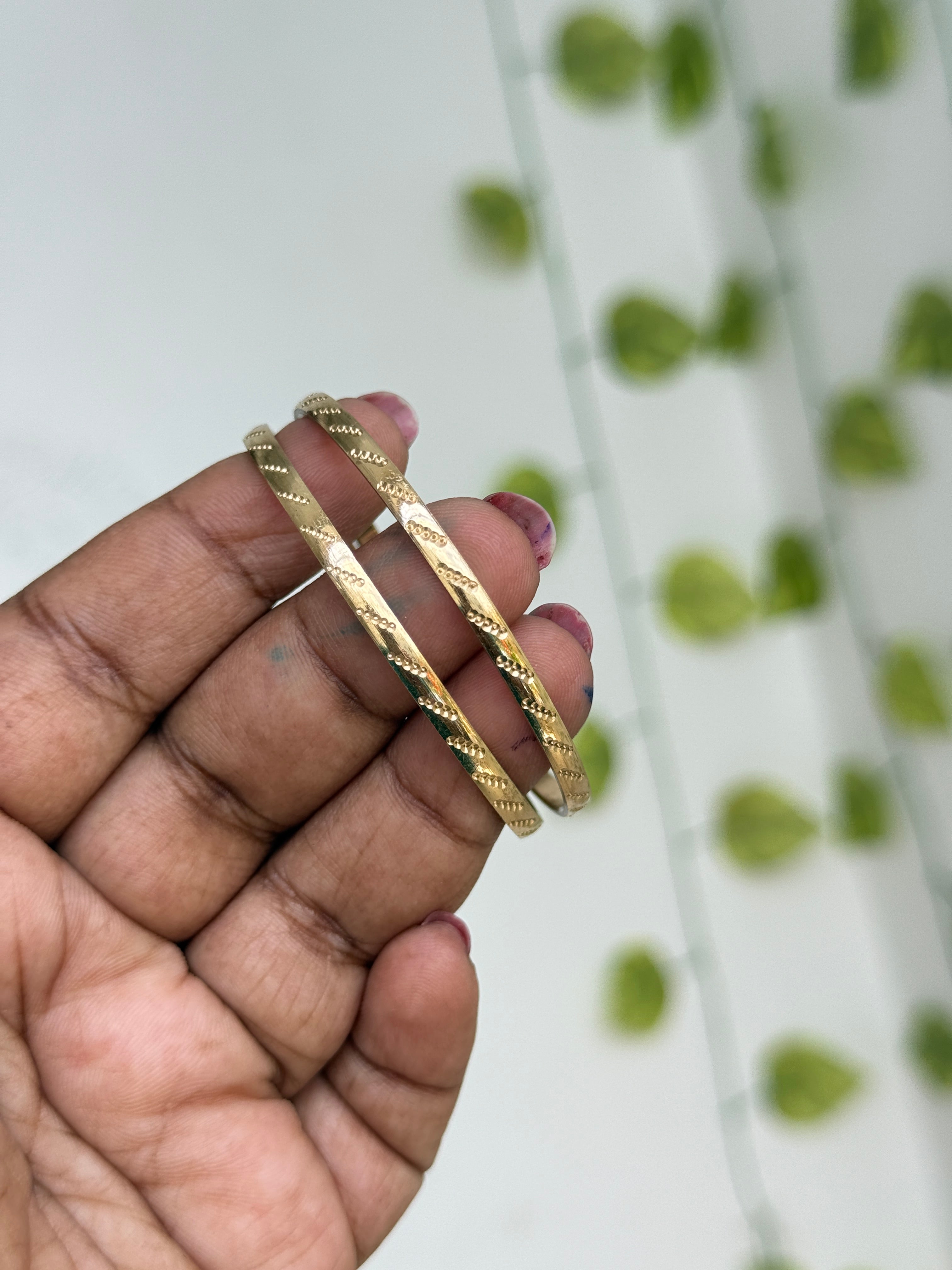 Kd061 Panchaloham Unpolished kids bangles with dotted lines