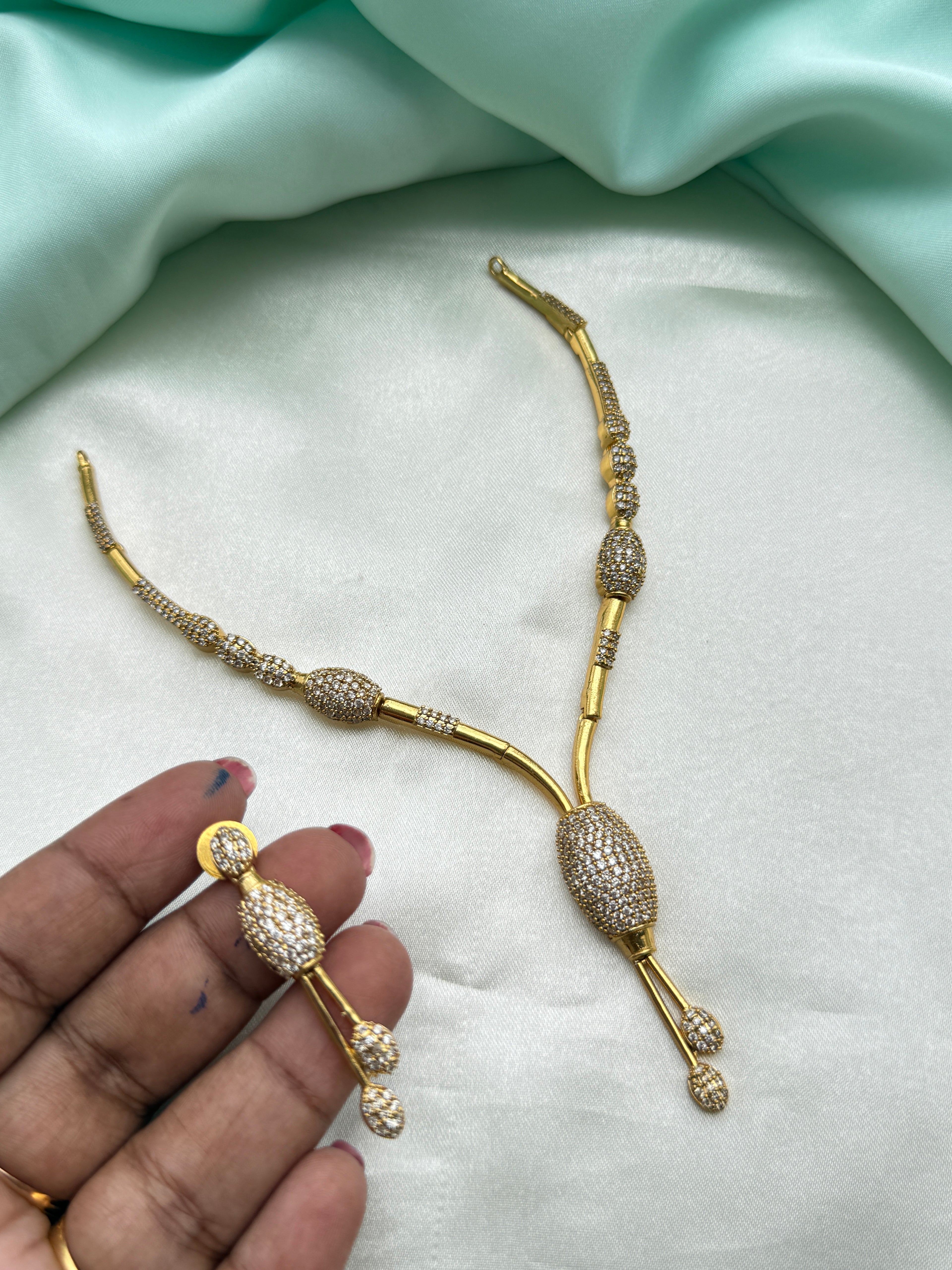Unique kante neckset with earrings ns241