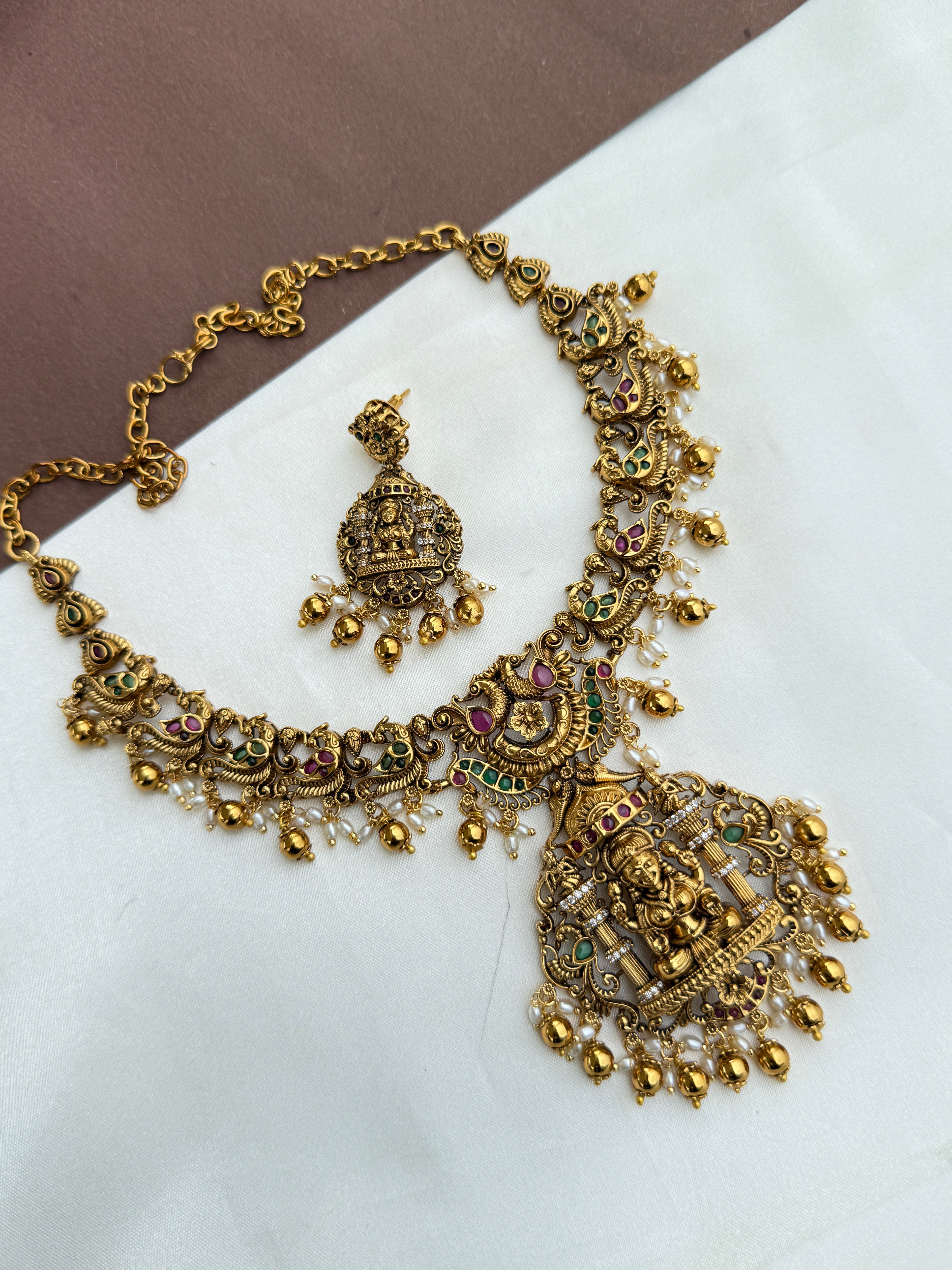 Ns302 kemp nakshi Lakshmi Devi neckset