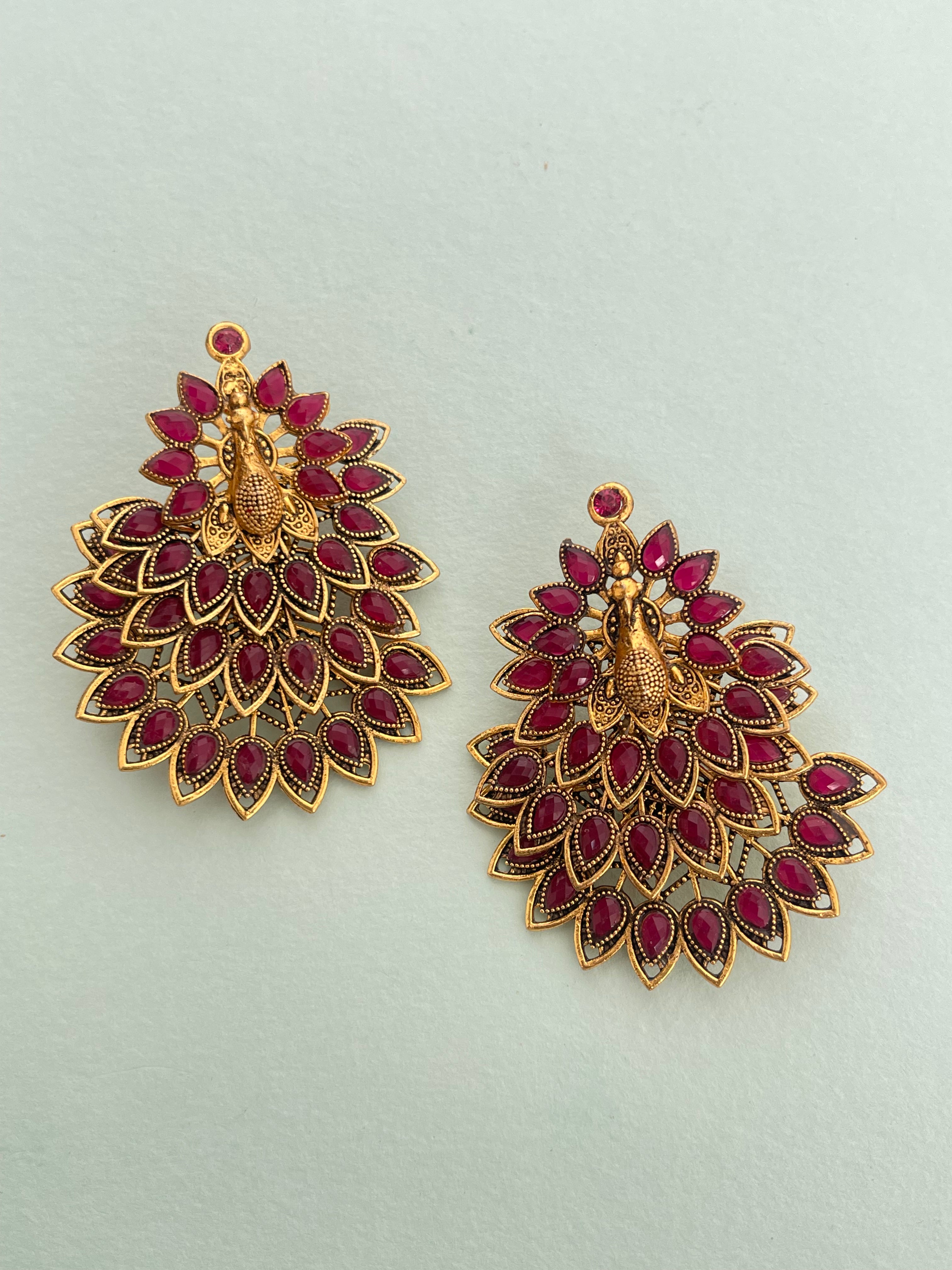 Peacock layer lightweight earrings