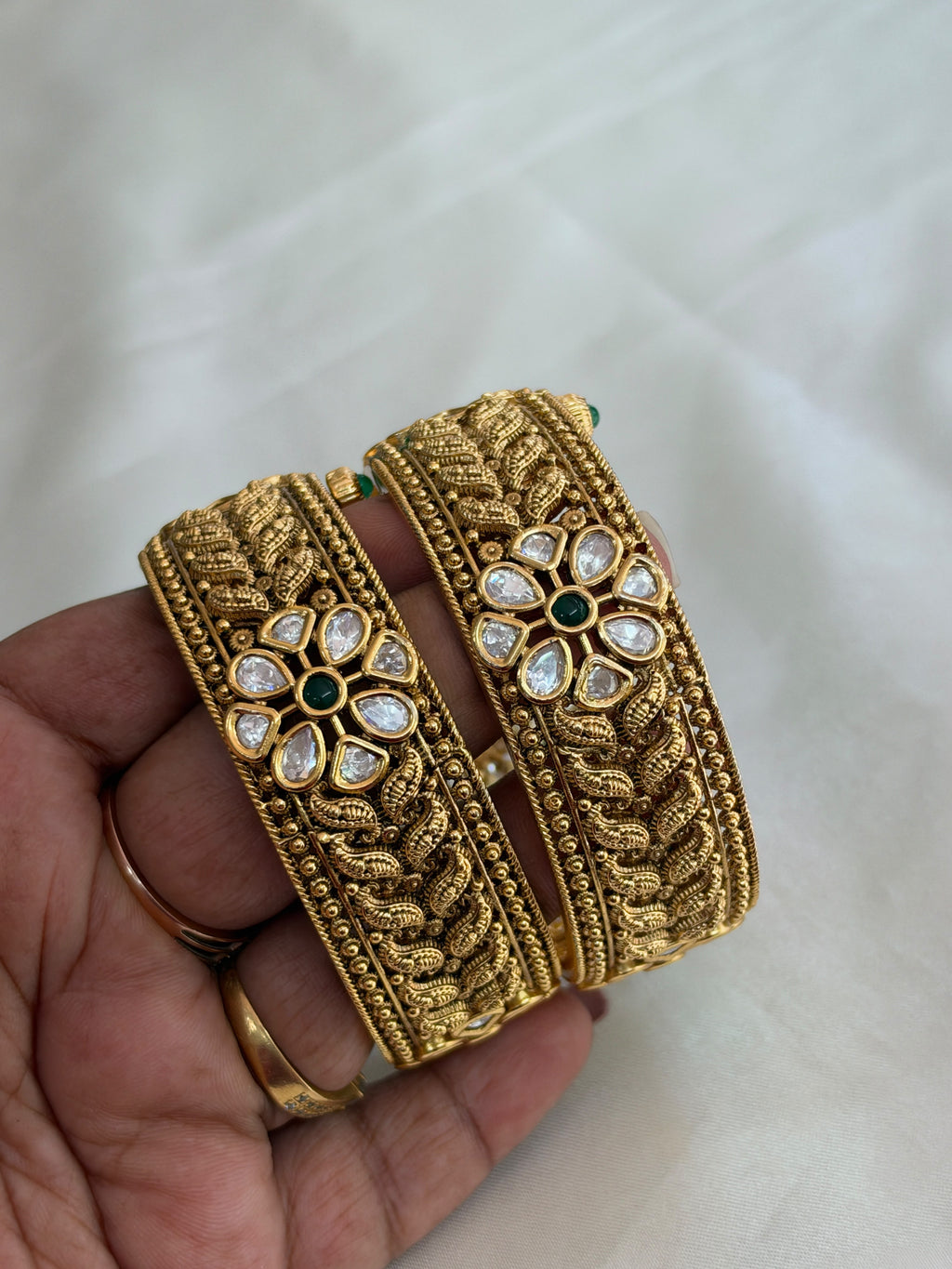 Sb701 antic nakshi openable bangles