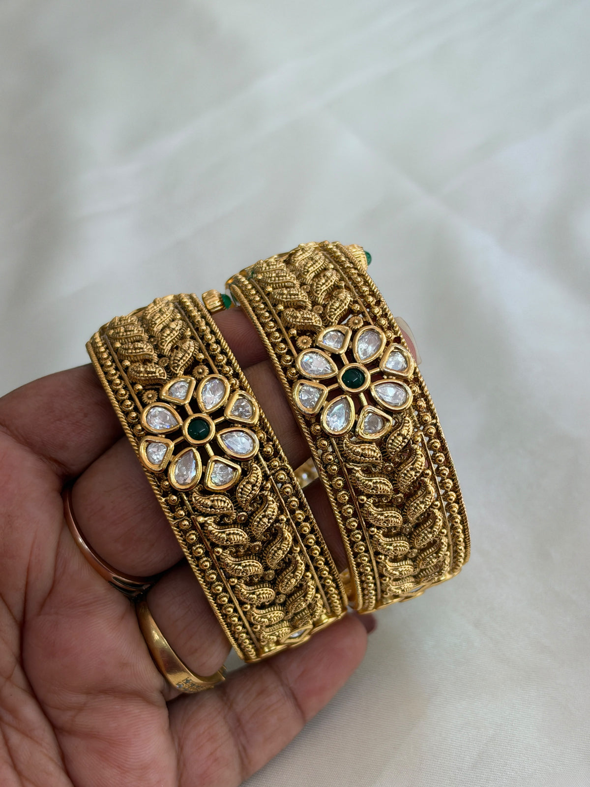 Sb701 antic nakshi openable bangles