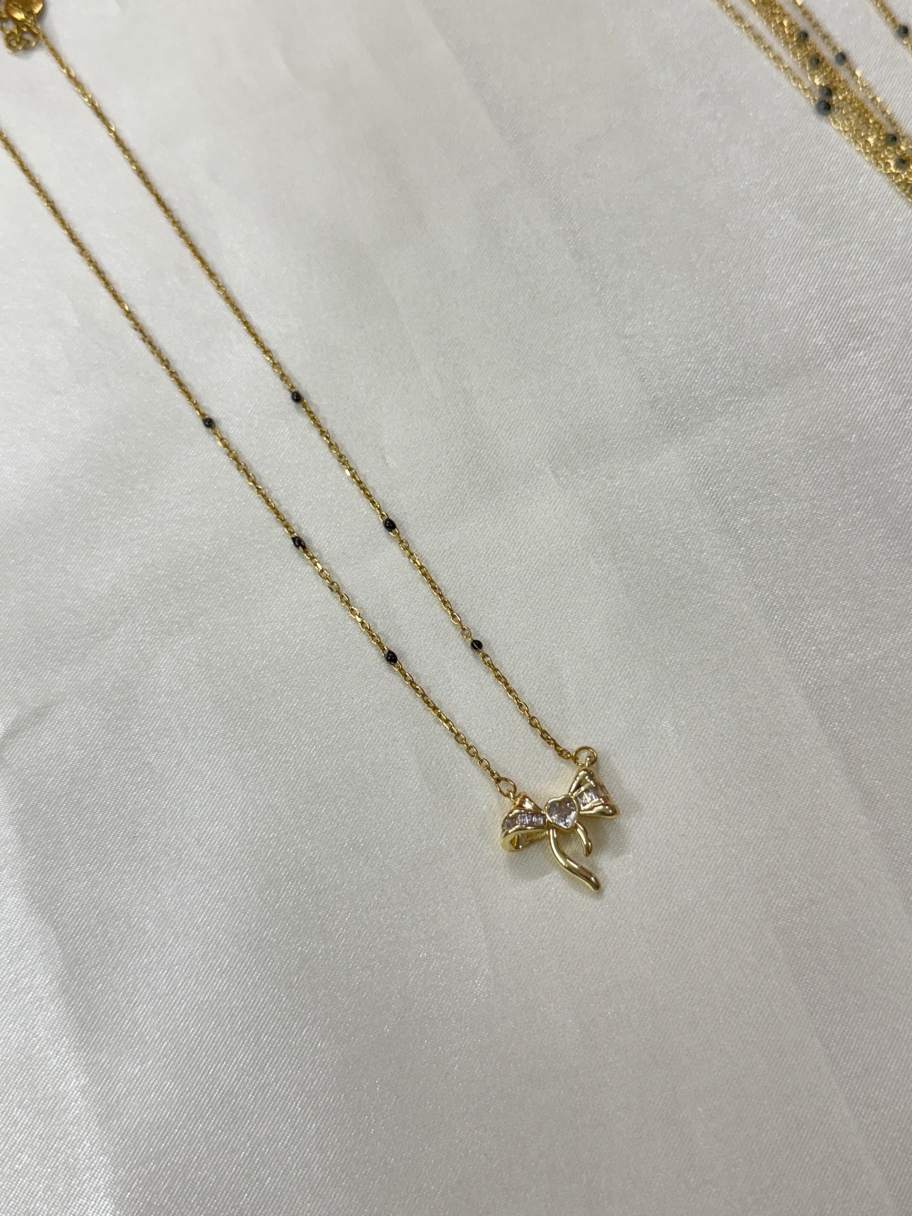 Bb039 Anti tarnish bow blackbeads