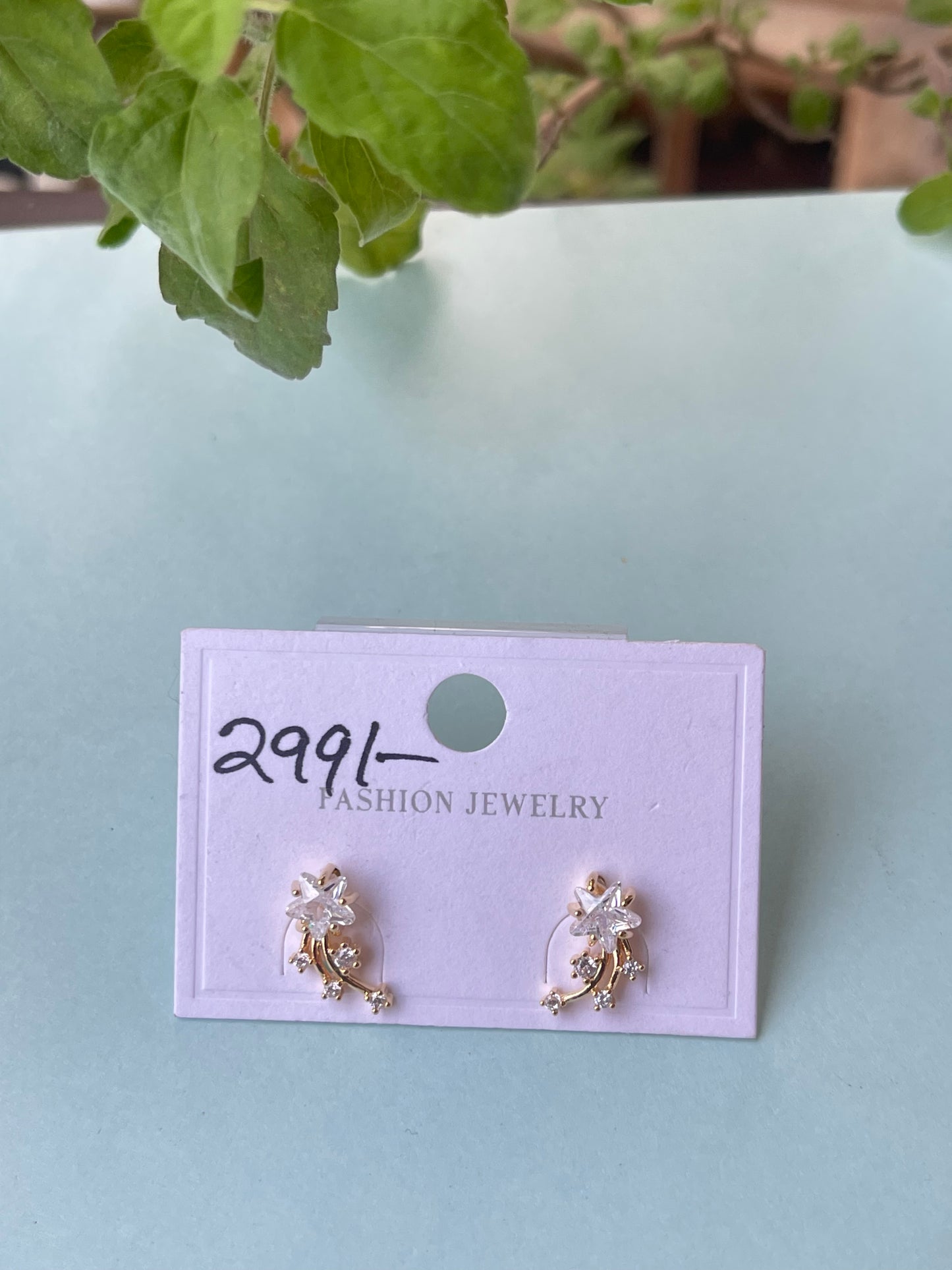 Small star studs