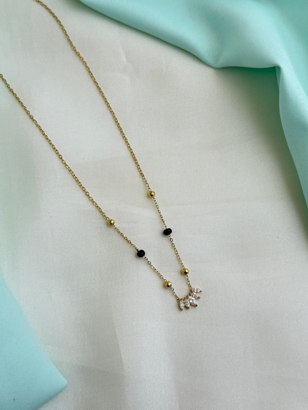 BB120 anti tarnish gold balls 5 stones 16 to 18 inches adjustable Black Beads