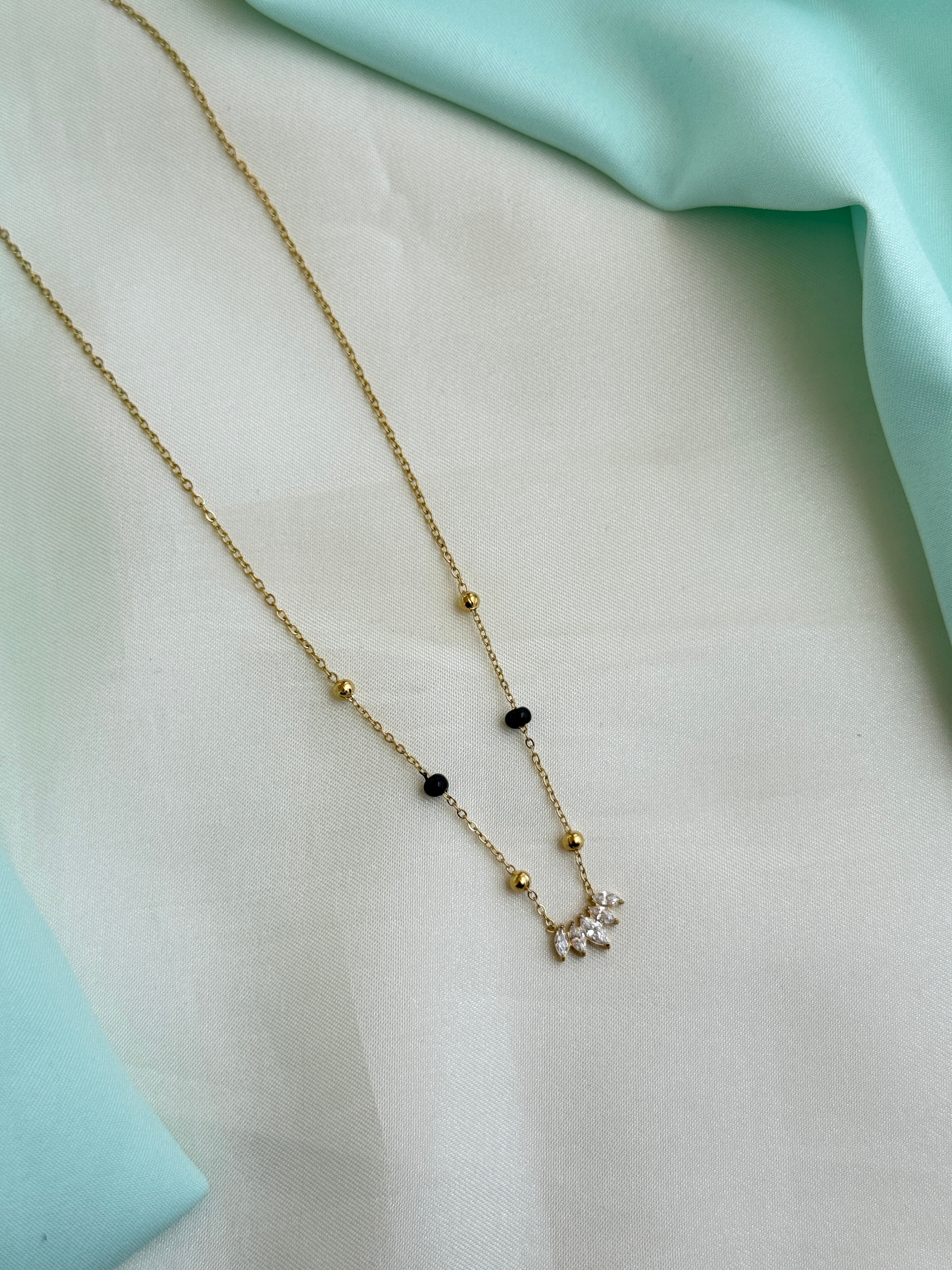 Bb120 anti tarnish gold balls 5 stones 16 to 18 inches adjustable black beads