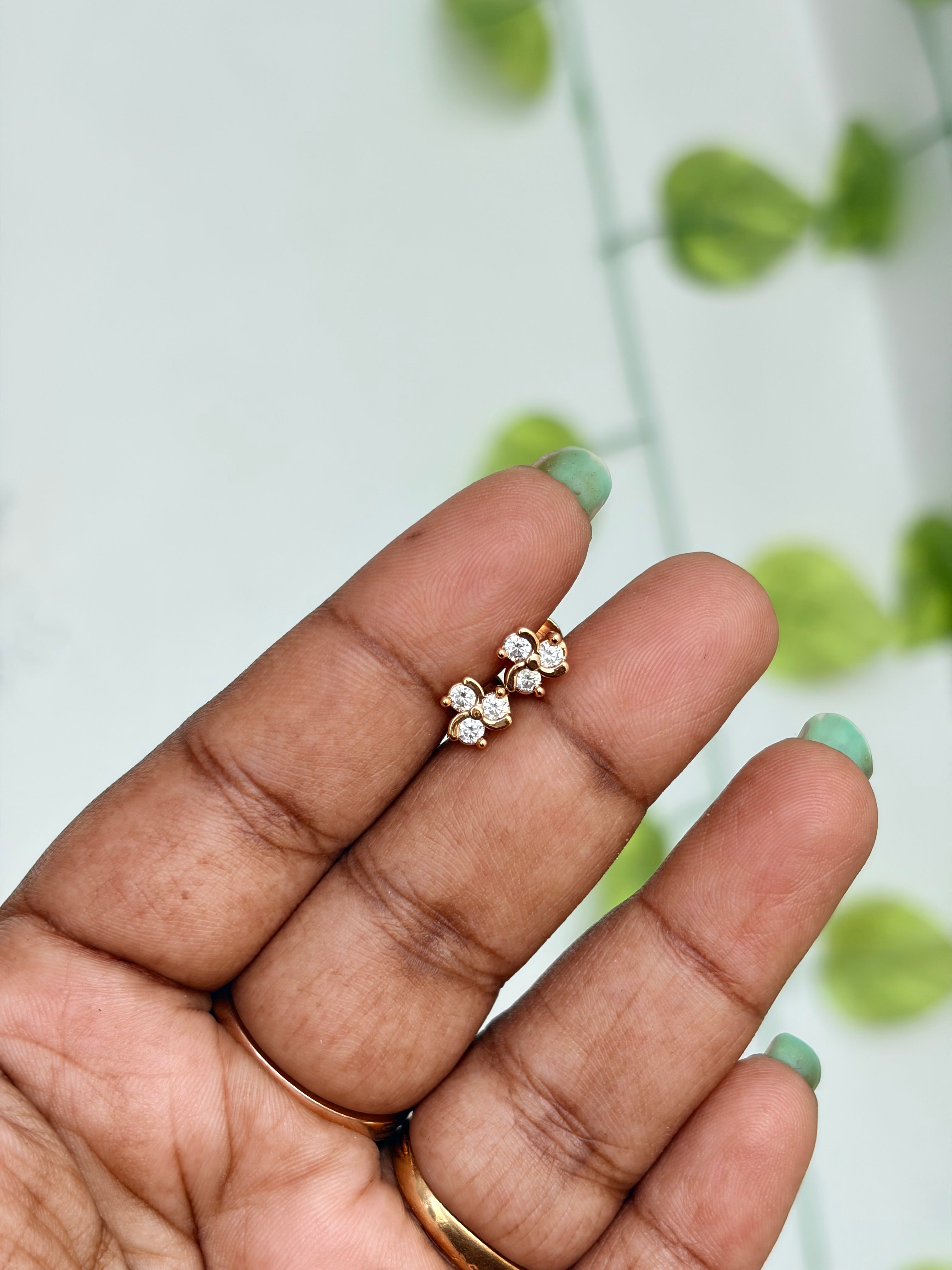 Panchaloham white stone studs With back screw ph635