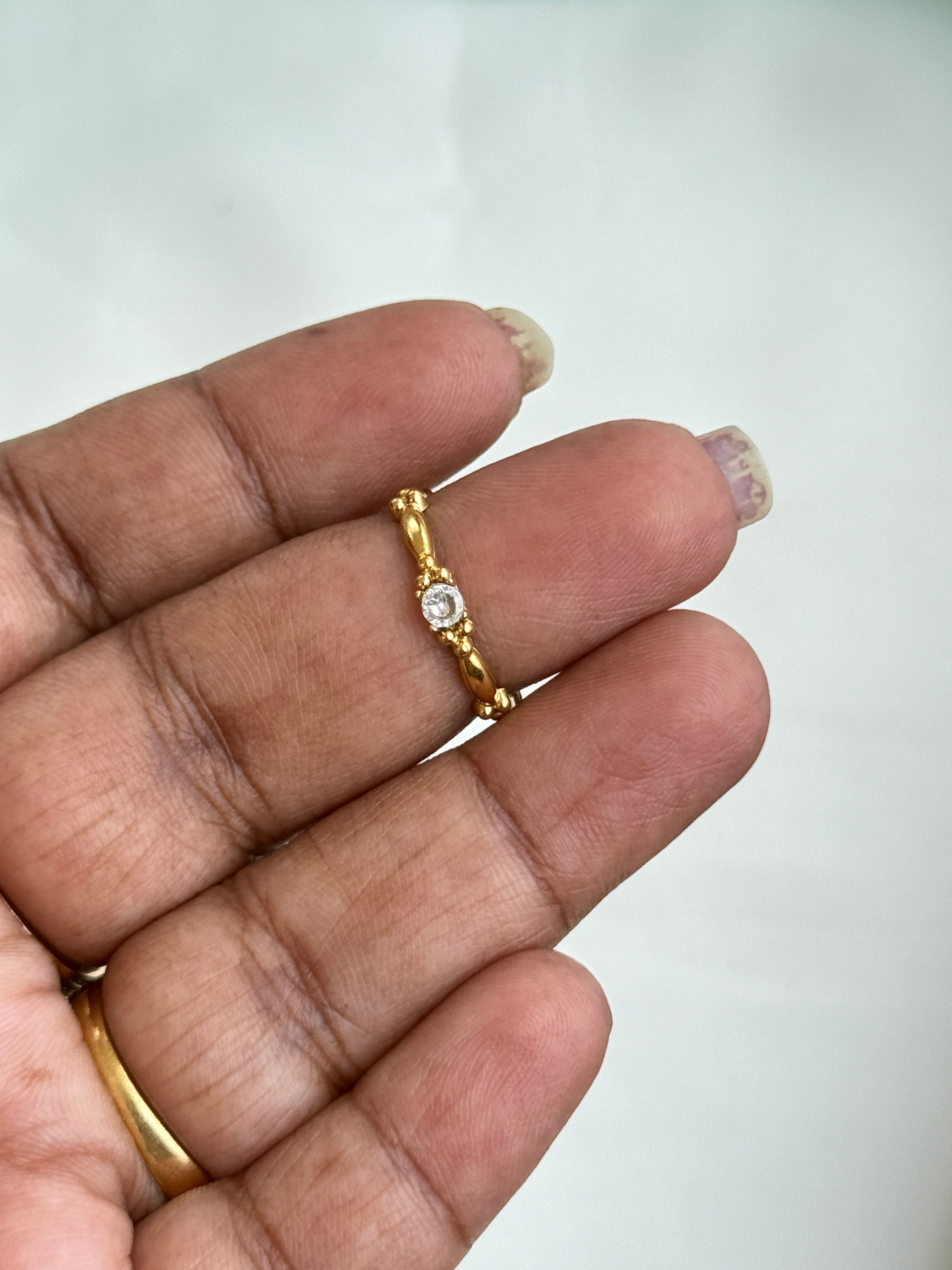 Rg096 anti tarnish stone finger rings