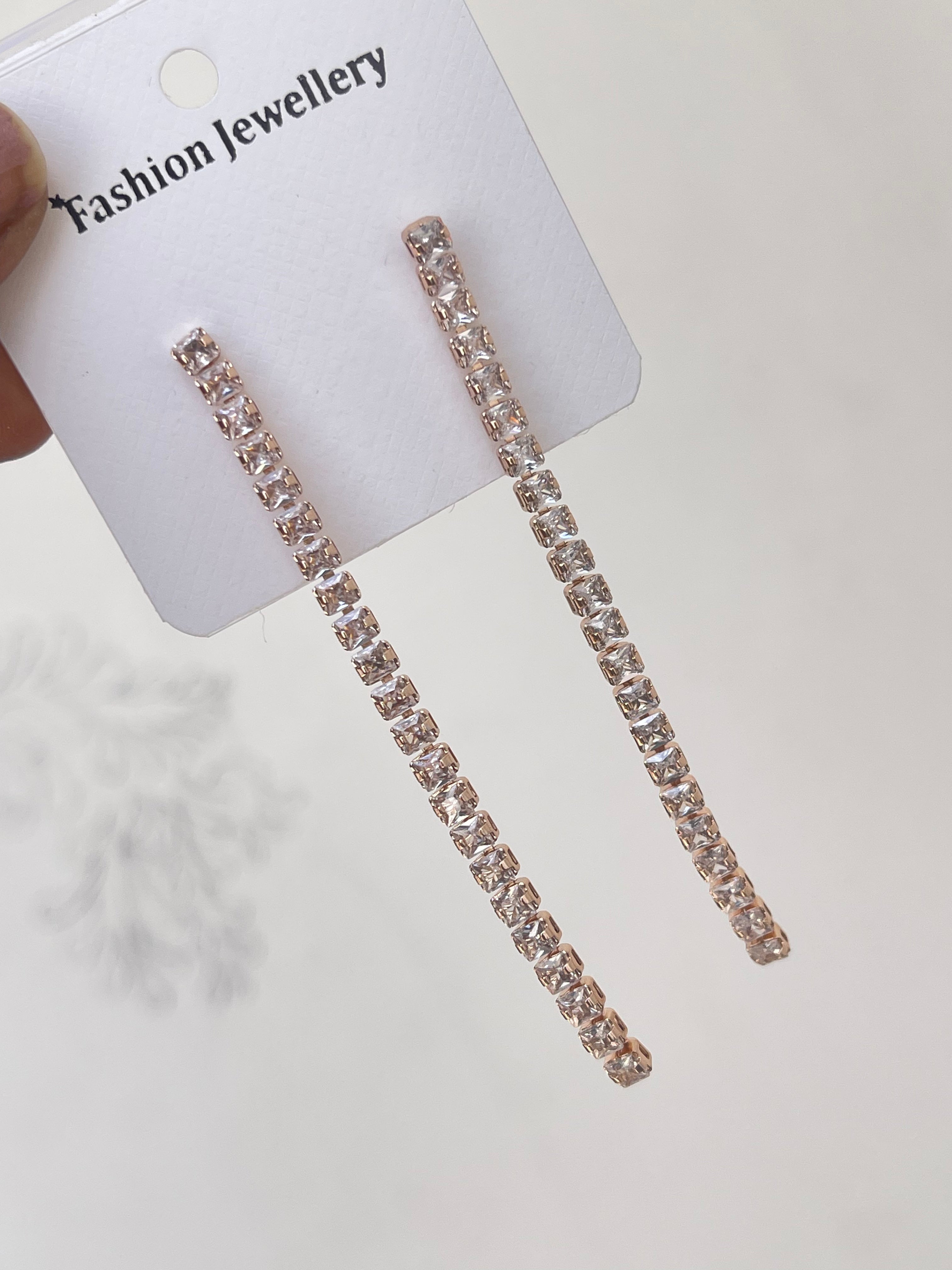 Square stone tassels