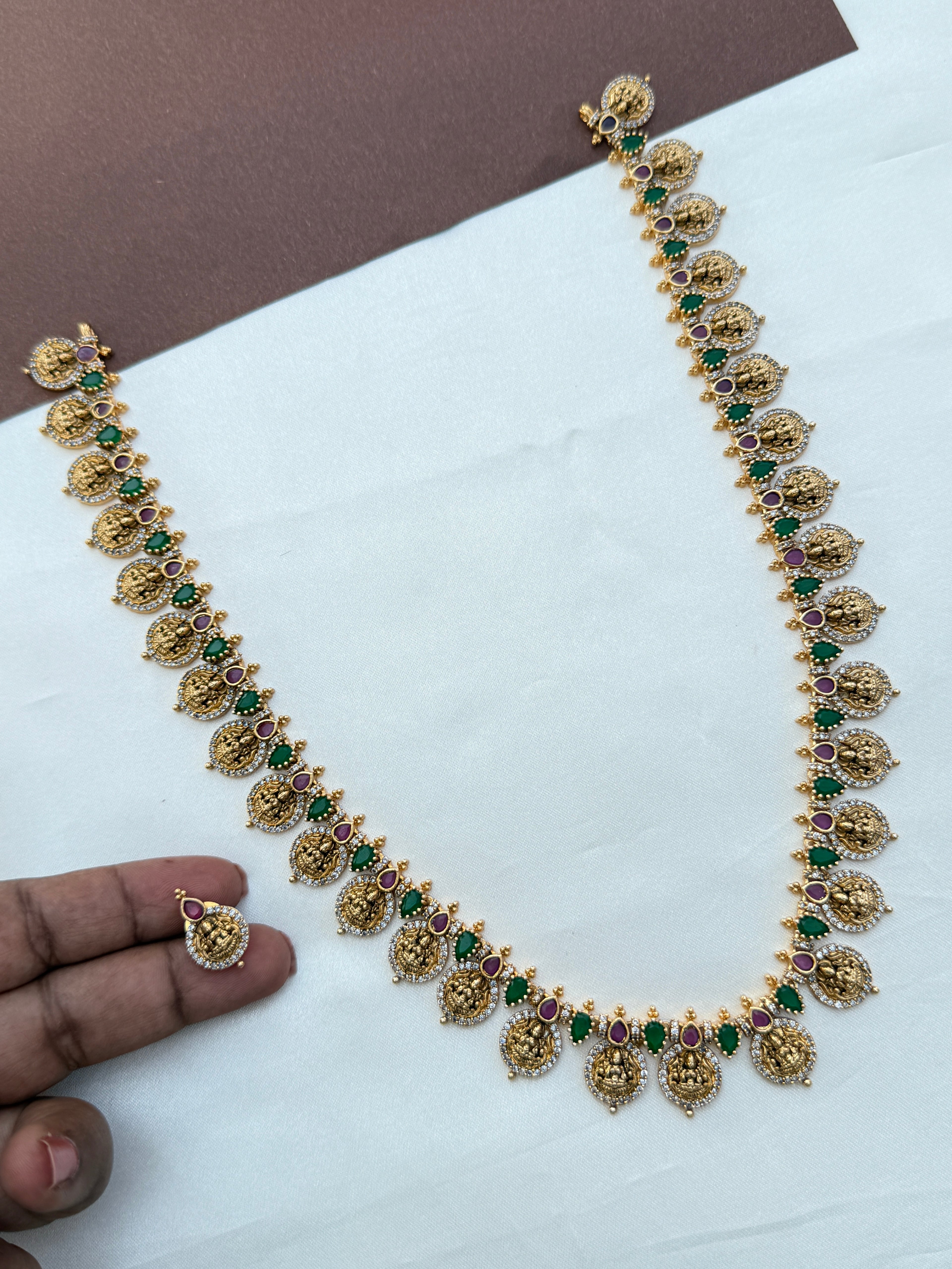 Lh561 Lakshmi devi 3/4th bottumala haram