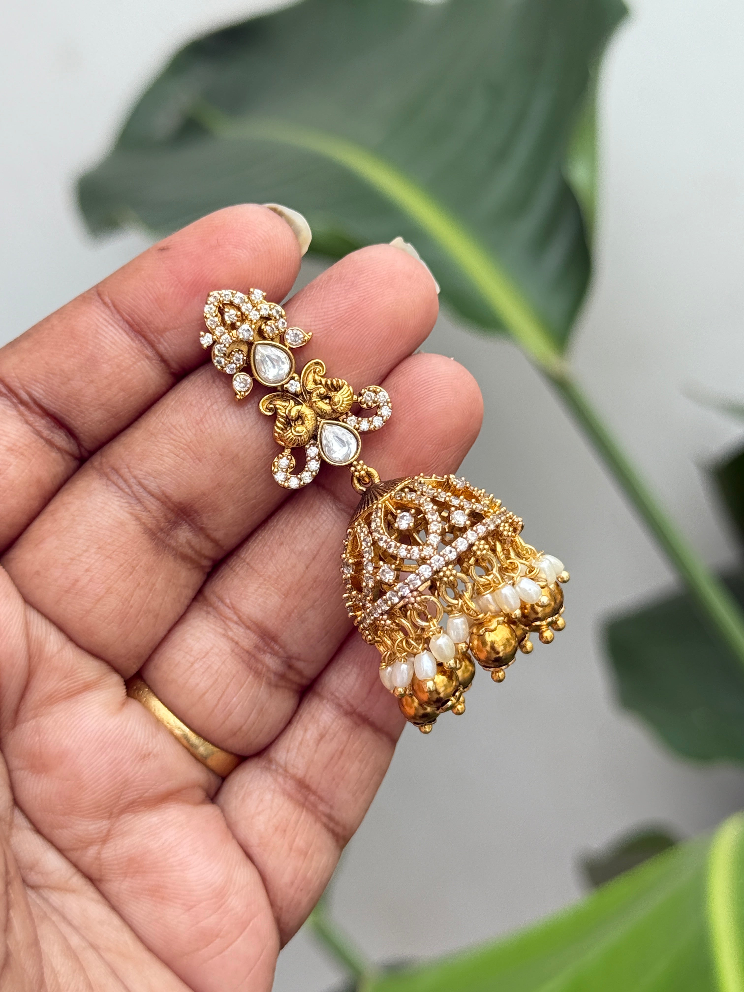 Er87 moissanite butta Earrings in 2 colors