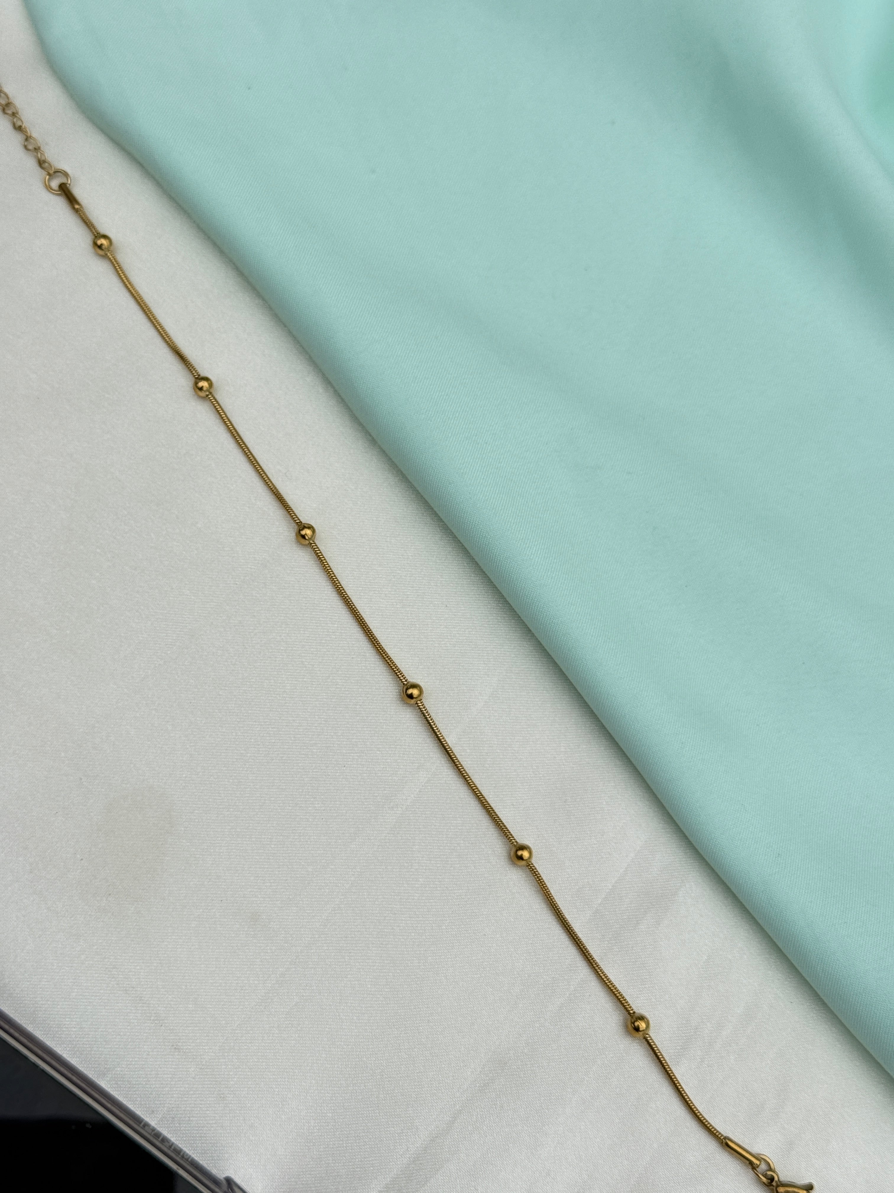 Ak141 anti tarnish gold balls 11 inches single piece 199 and 2 pieces 398 adjustable anklets