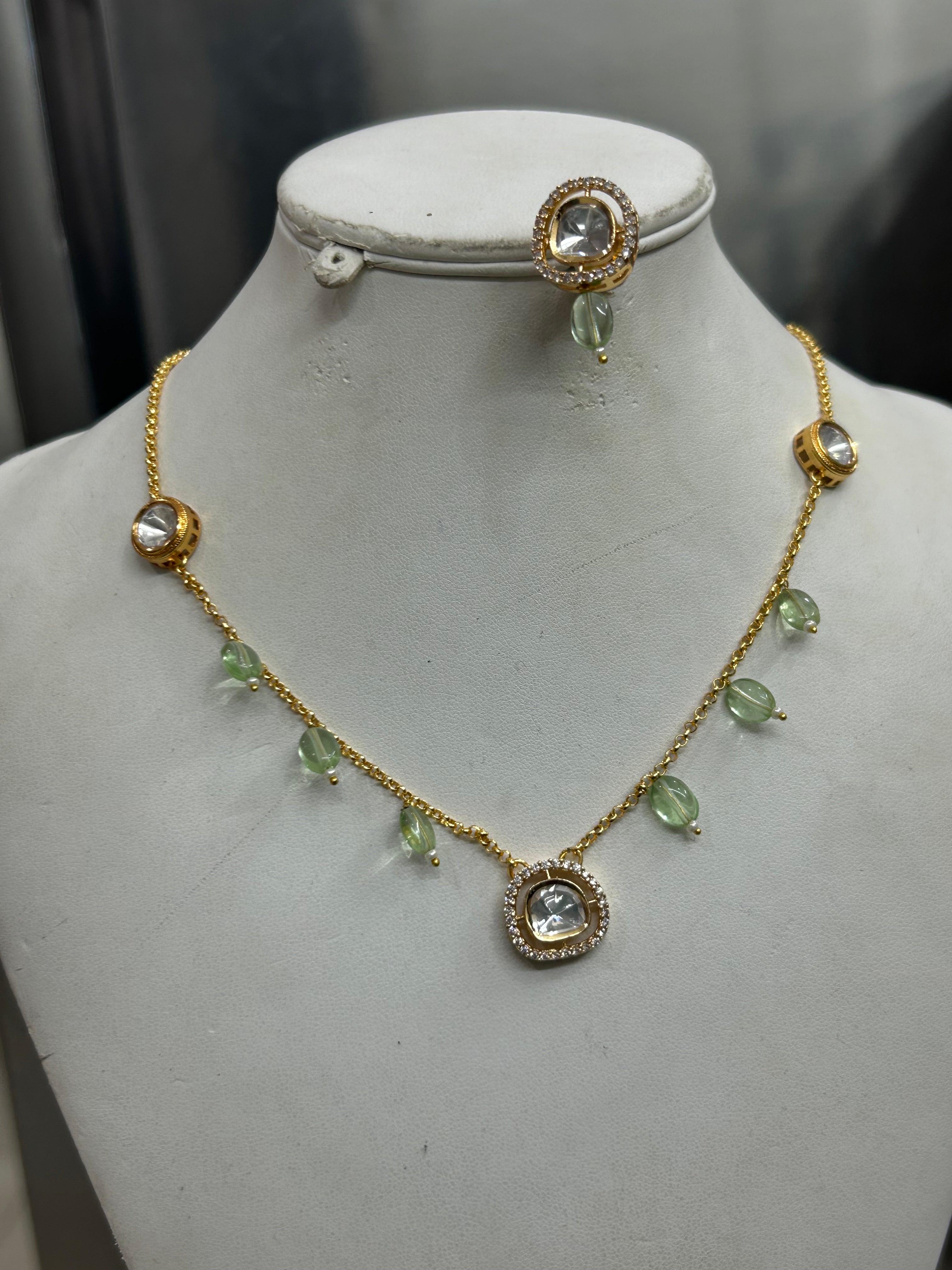 Kundan pendent and beads pc011