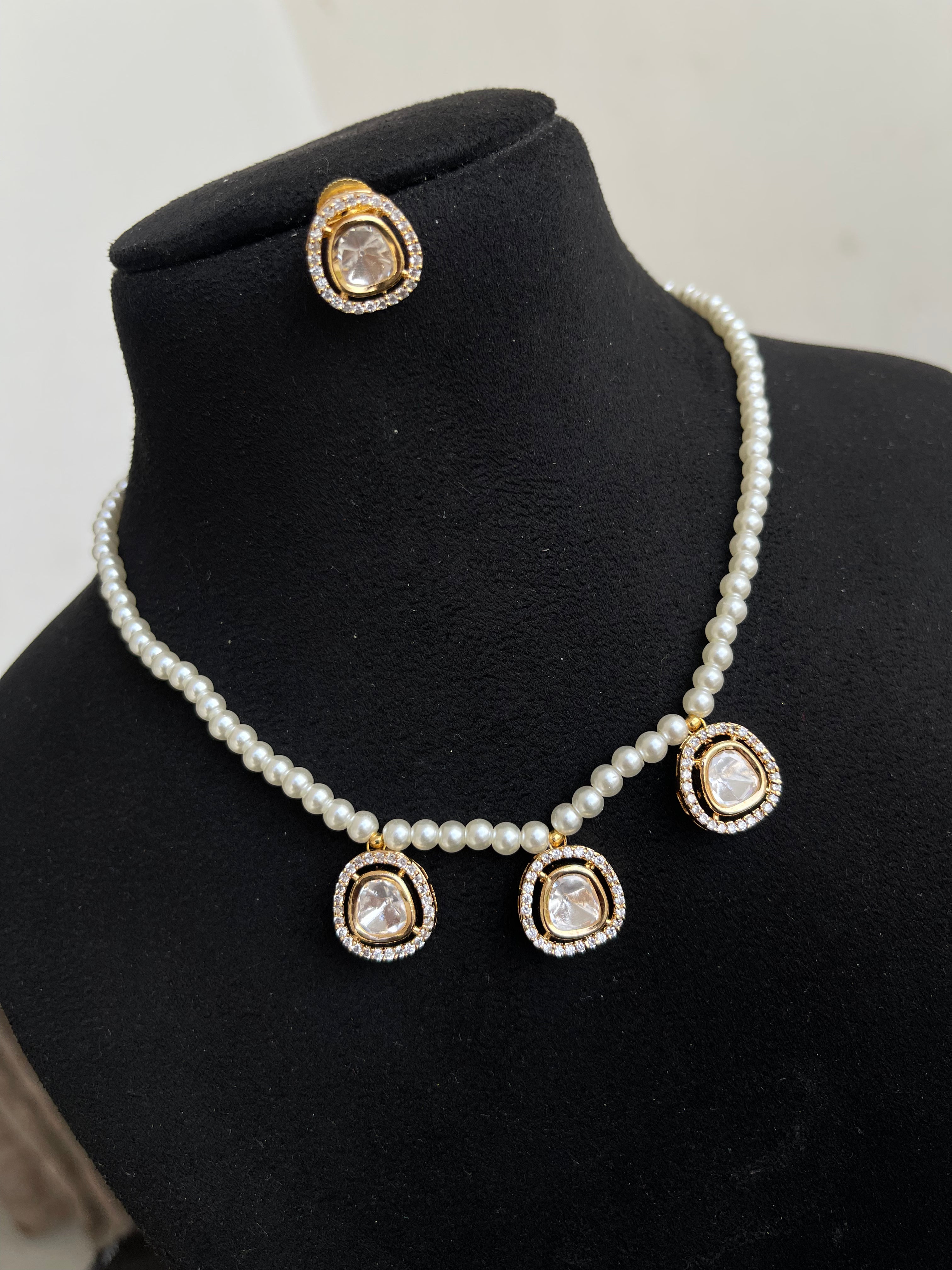 Pearl Kundan simple neckset with earrings pc006