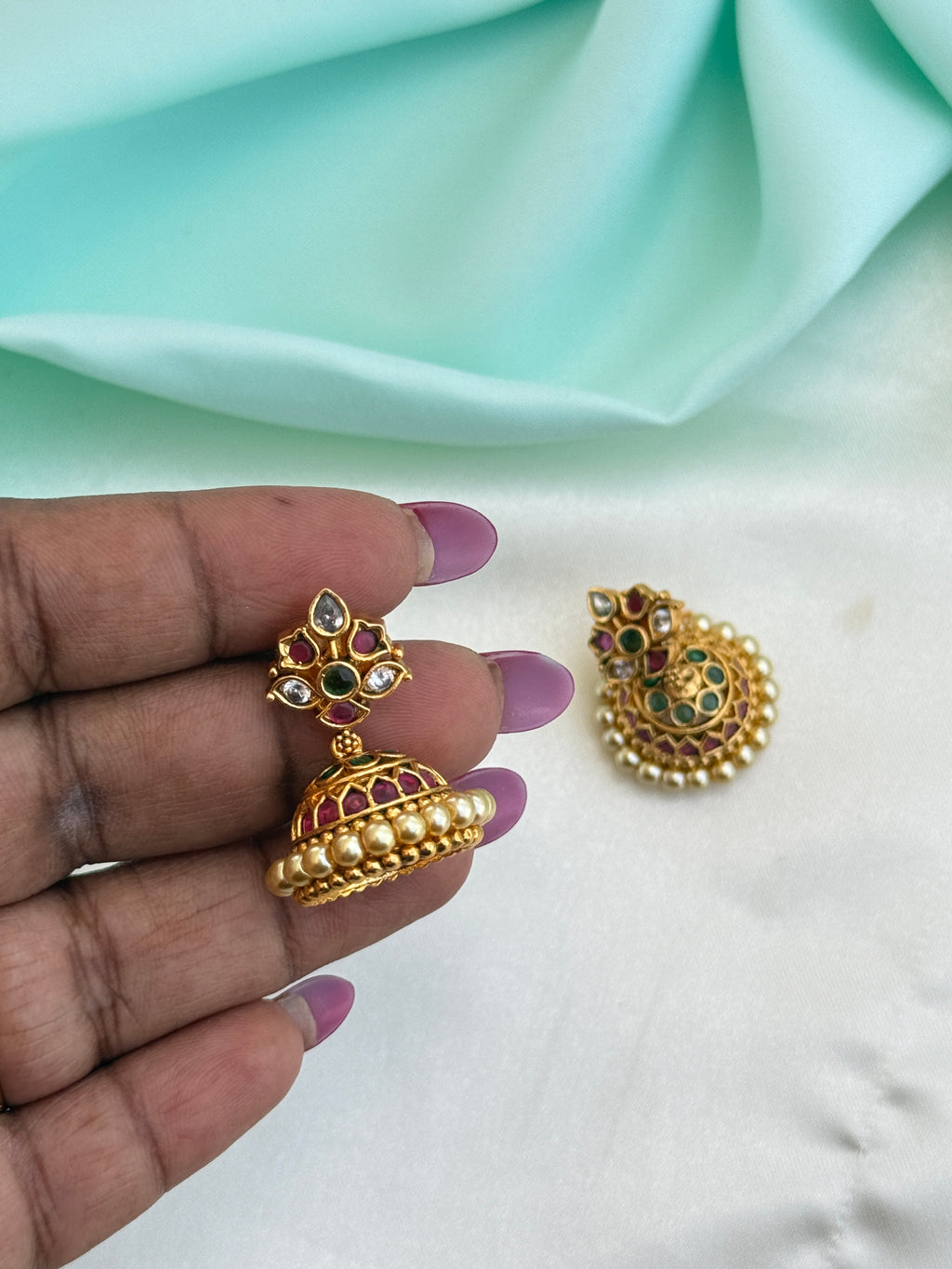 Er258 kemp small butta earrings suits for kids and adults