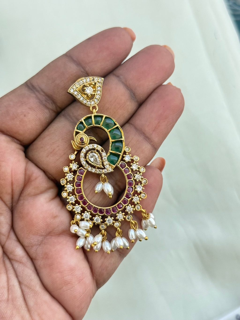Er2048 kemp chandbali earrings